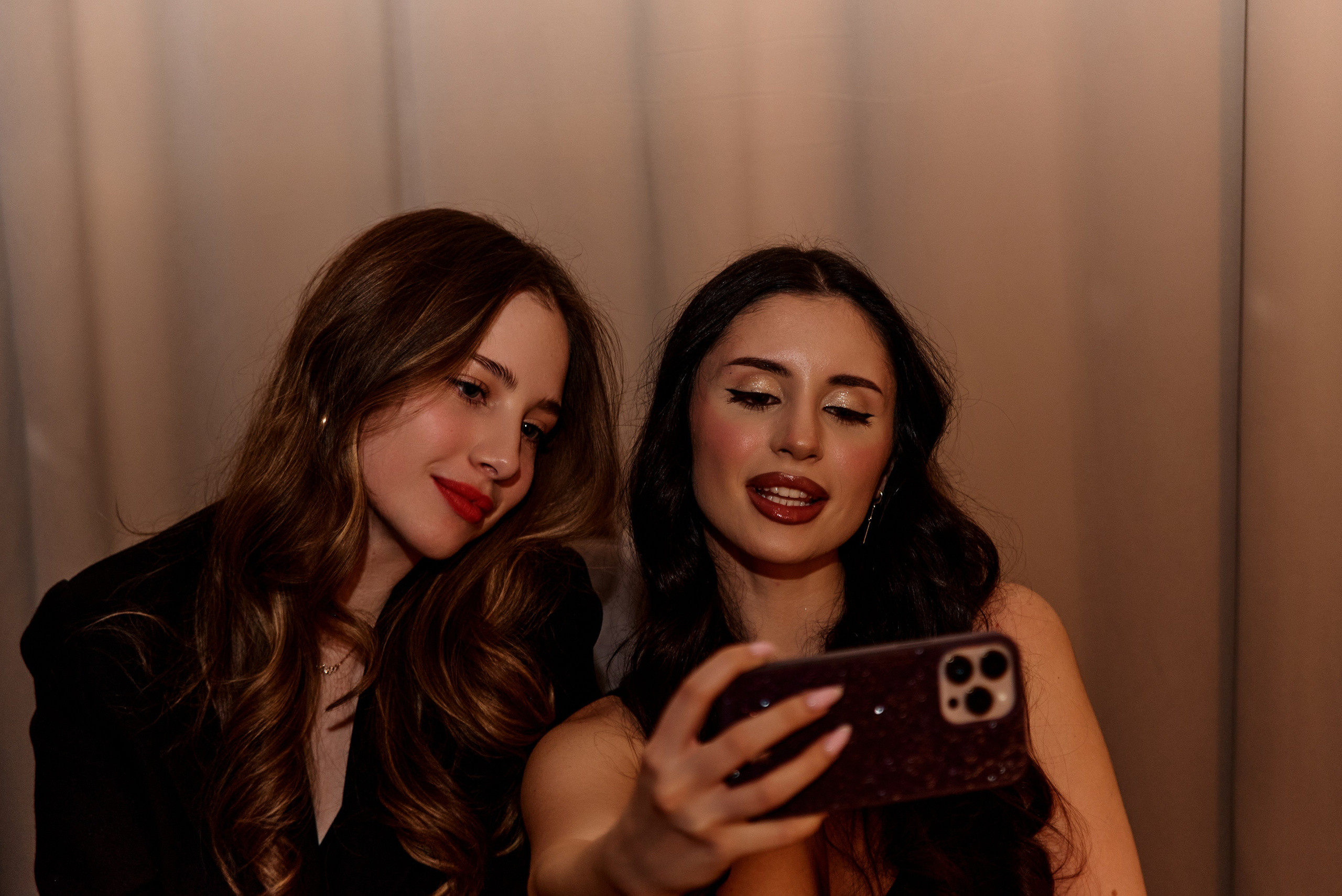 Маскарад THAT GIRLS. Анна Гончарова свадебный и репортажный фотограф в Москве