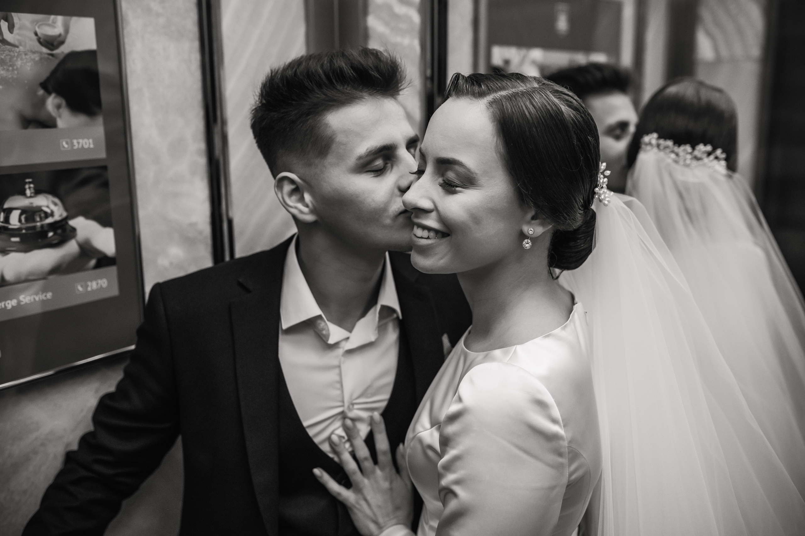 Свадебная фотосессия Грибоедовский ЗАГС. Свадебный фотограф Москва Юрий Кульман