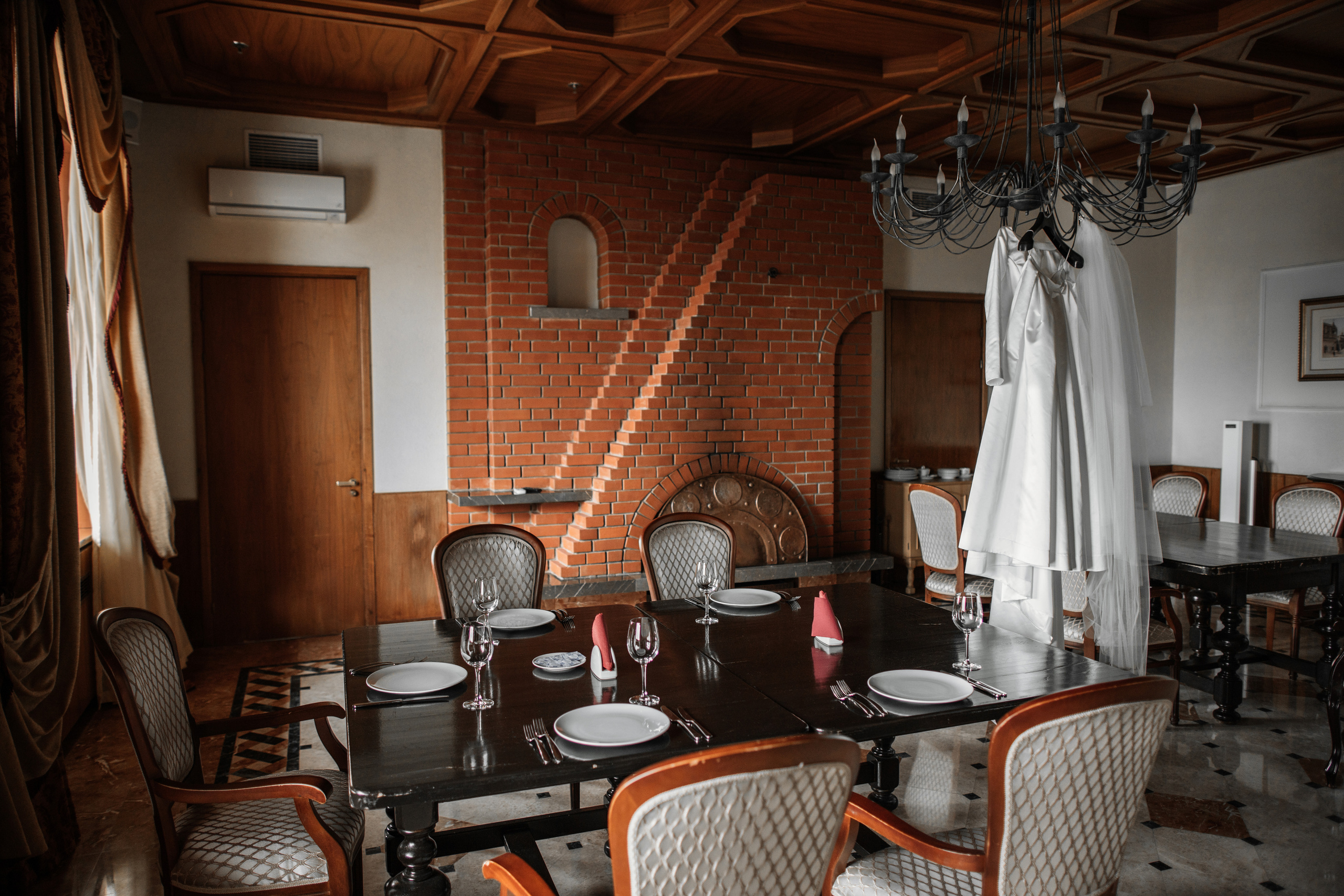 Свадебная фотосессия Грибоедовский ЗАГС. Свадебный фотограф Москва Юрий Кульман