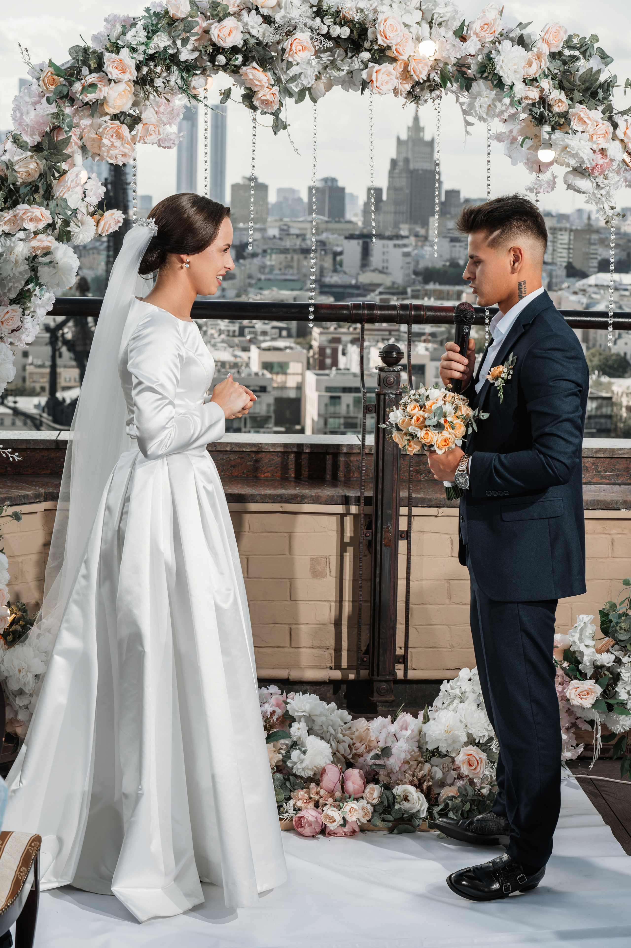 Свадебная фотосессия Грибоедовский ЗАГС. Свадебный фотограф Москва Юрий Кульман