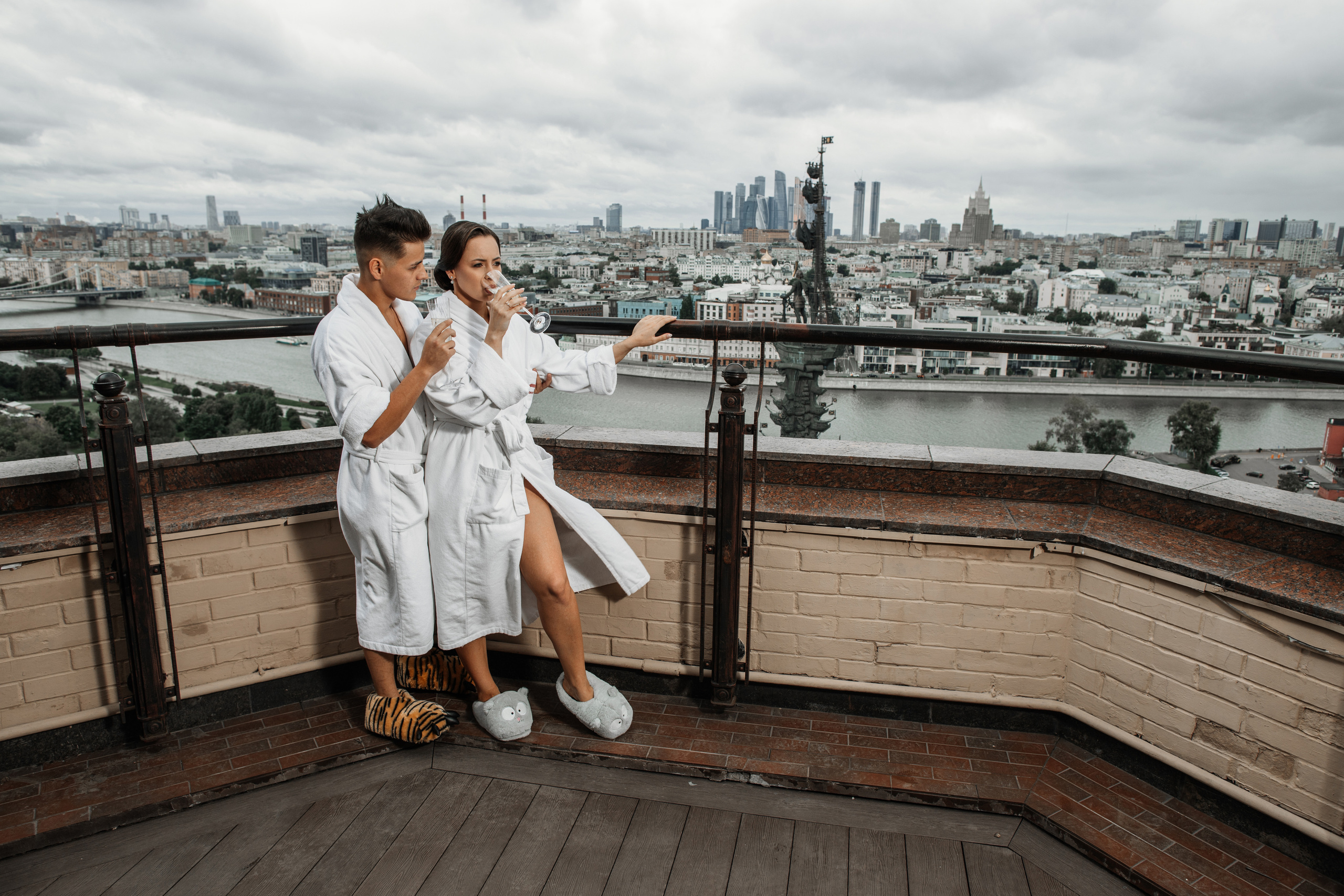 Свадебная фотосессия Грибоедовский ЗАГС. Свадебный фотограф Москва Юрий Кульман