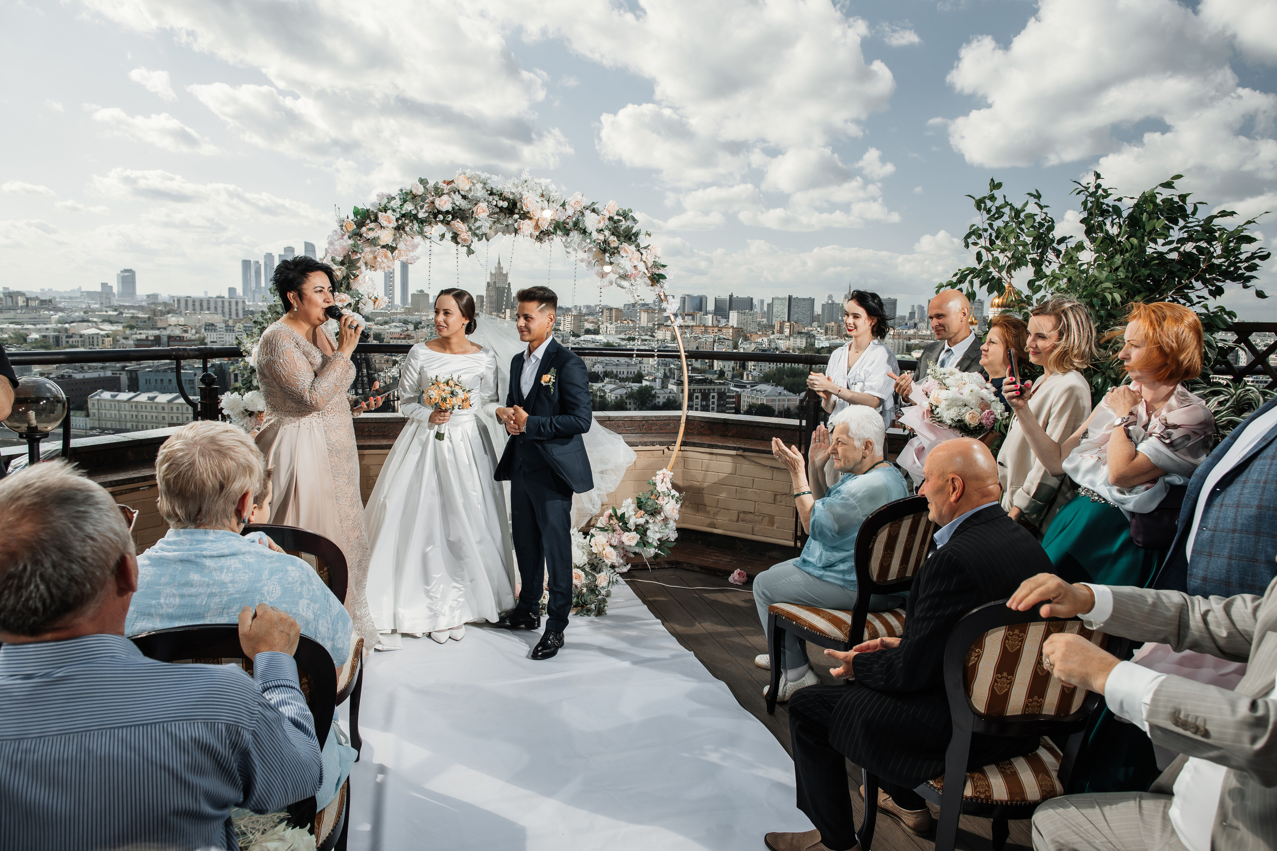 Свадебная фотосессия Грибоедовский ЗАГС. Свадебный фотограф Москва Юрий Кульман