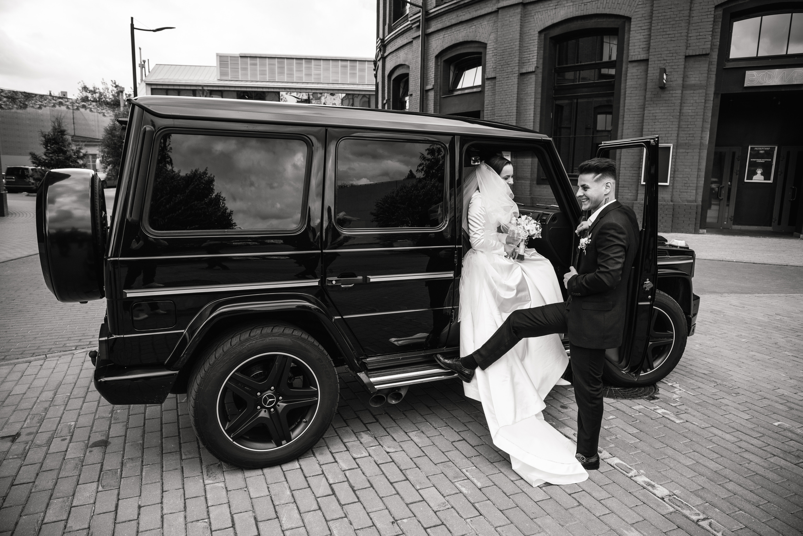 Свадебная фотосессия Грибоедовский ЗАГС. Свадебный фотограф Москва Юрий Кульман