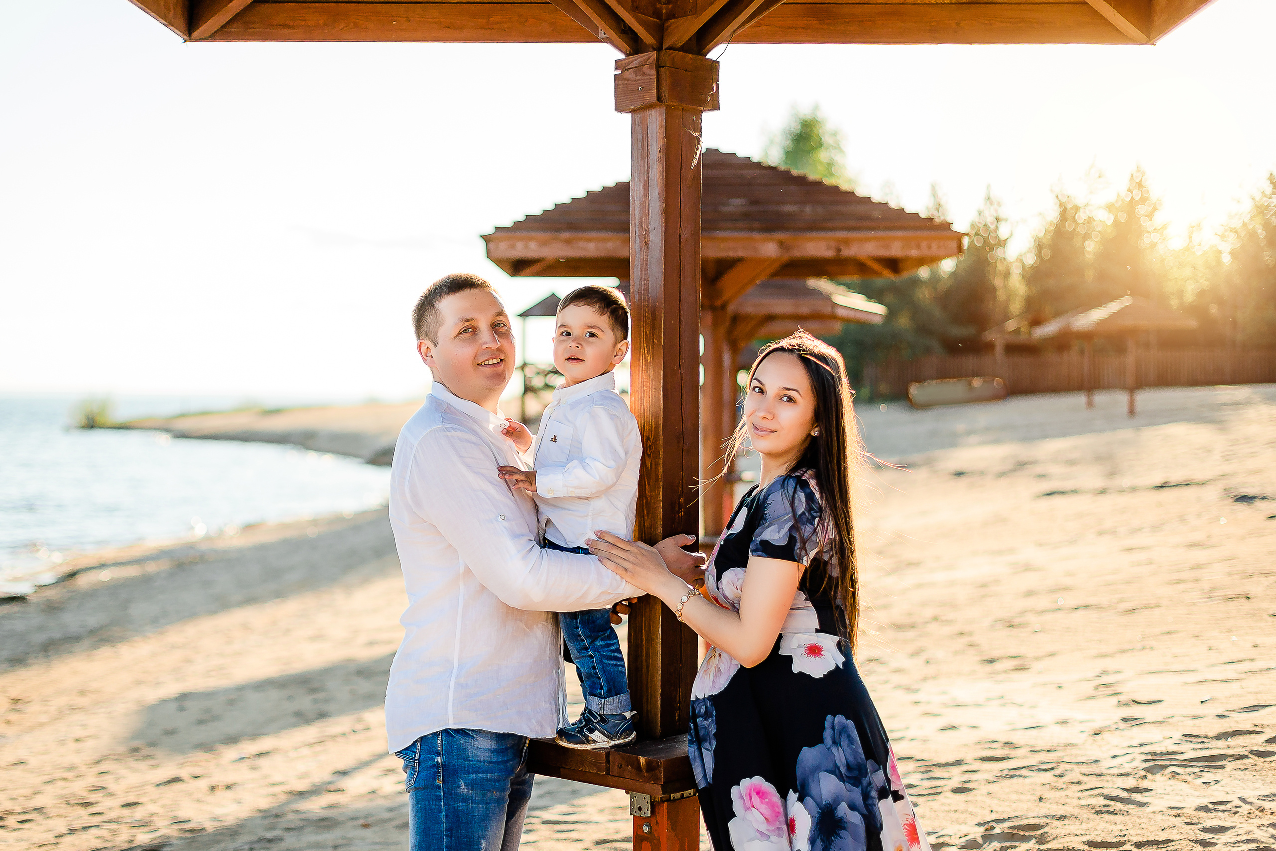 фотосессия беременной, фотосессия беременности с мужем и ребенком, фотосессия беременности на природе, заволжье, фотограф чебоксары, семейная фотосессия, пляж