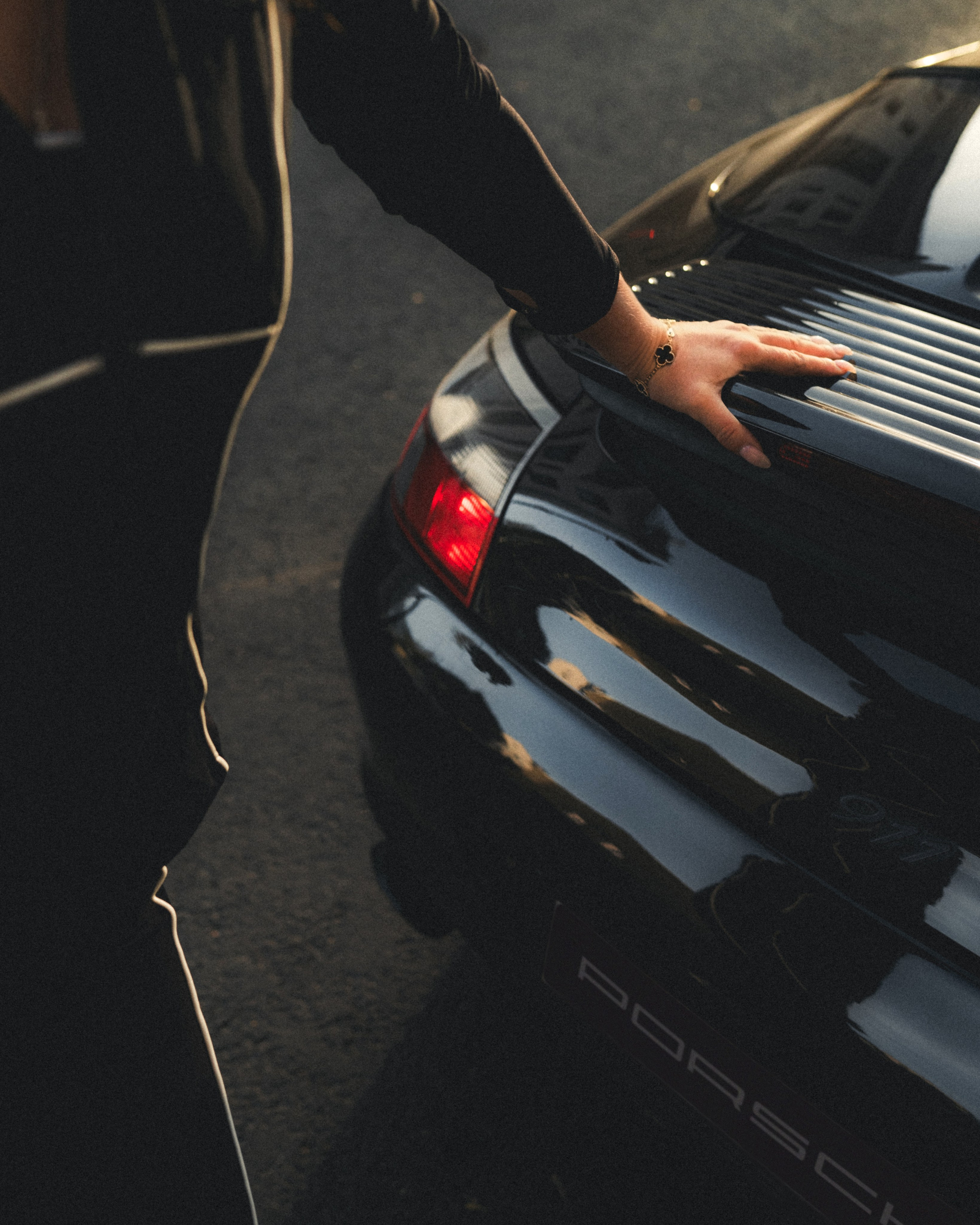 Porsche Carrera 4 Cabriolet x Elina. Фотограф Илья К. в Москве