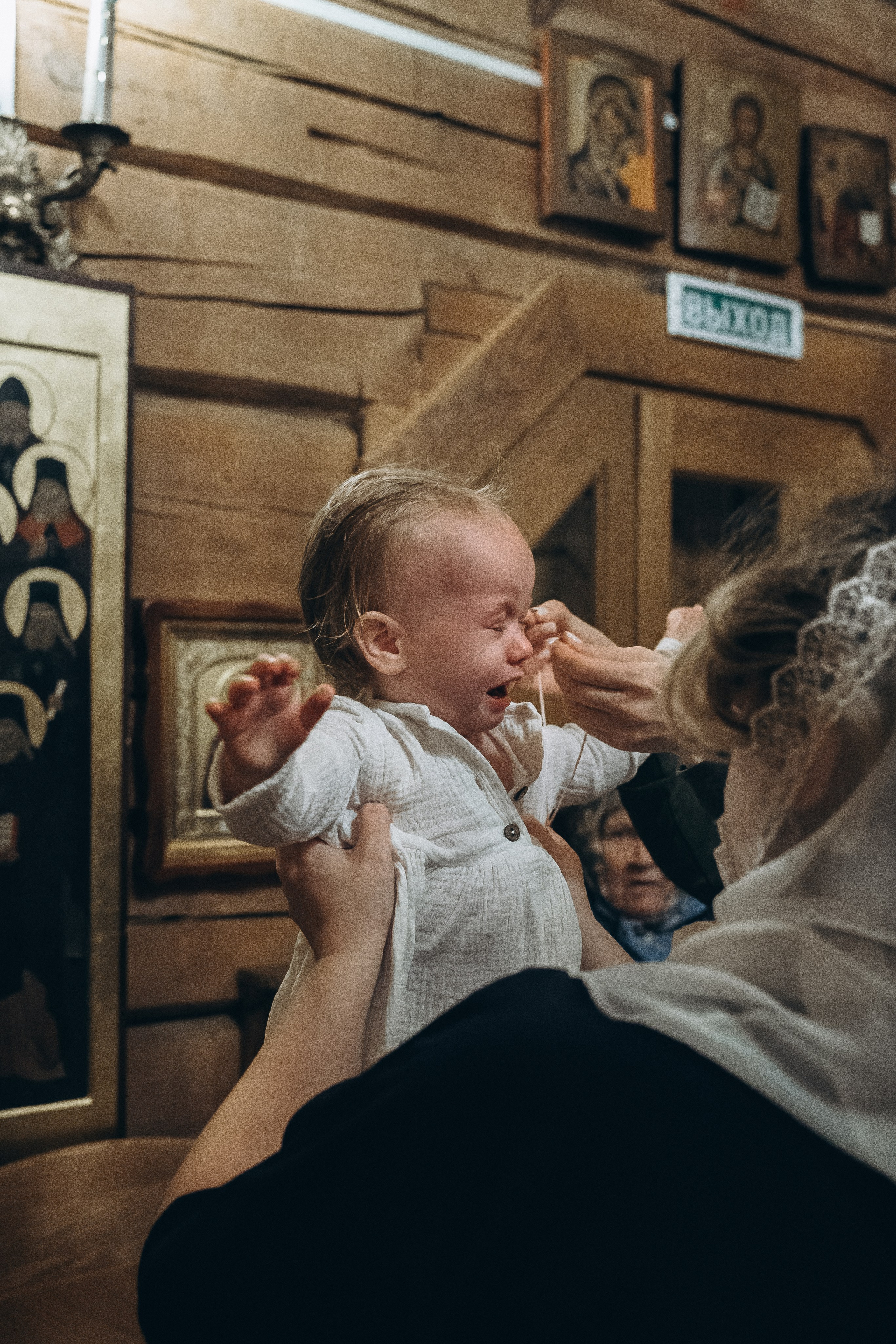 Фотосессия крещения Медведково. Фотограф Ольга Рубцова в Москве и Московской области