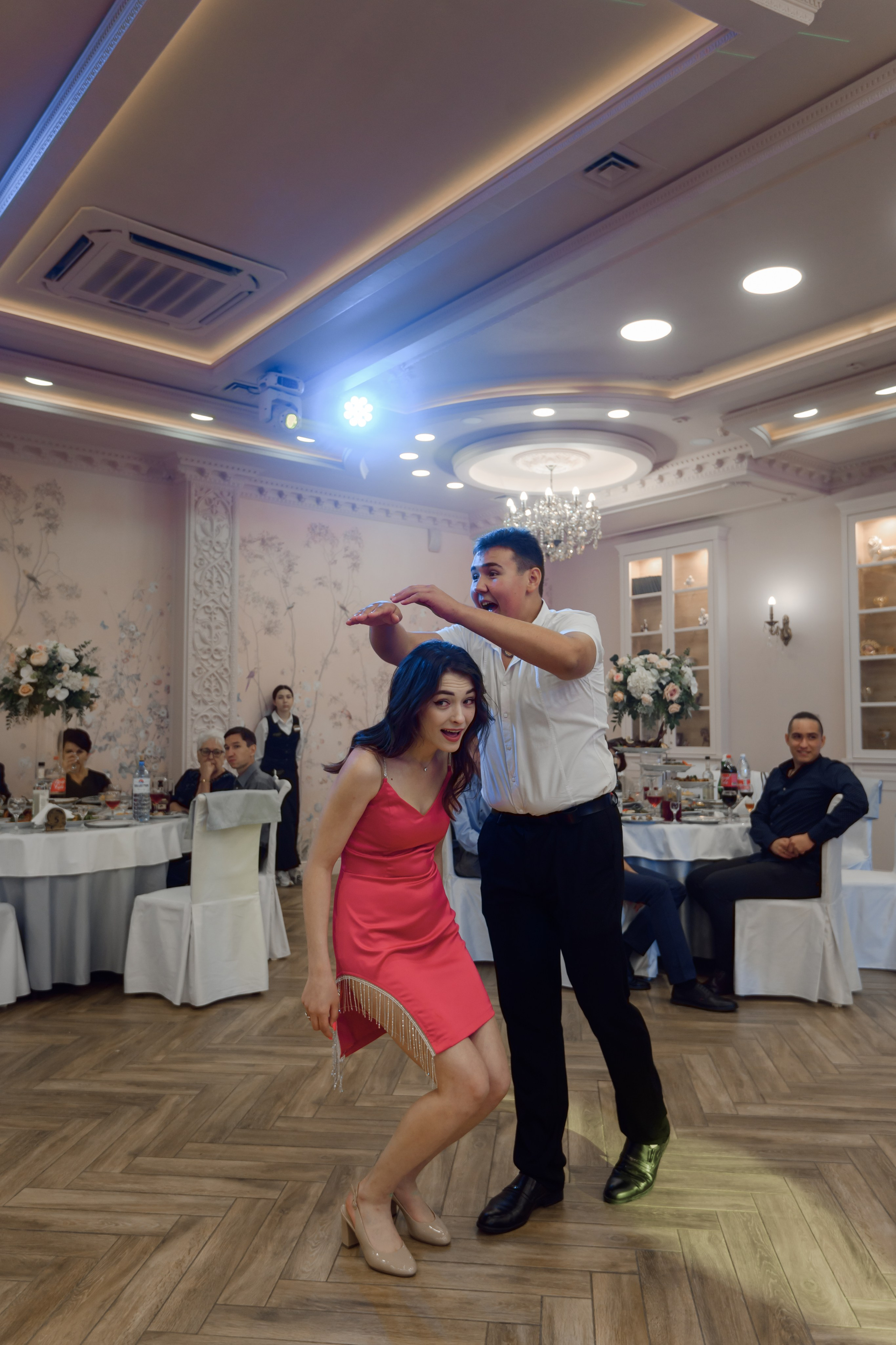 T & A. Свадебный фотограф в г. Астрахань. Так же выезжаю в другие города