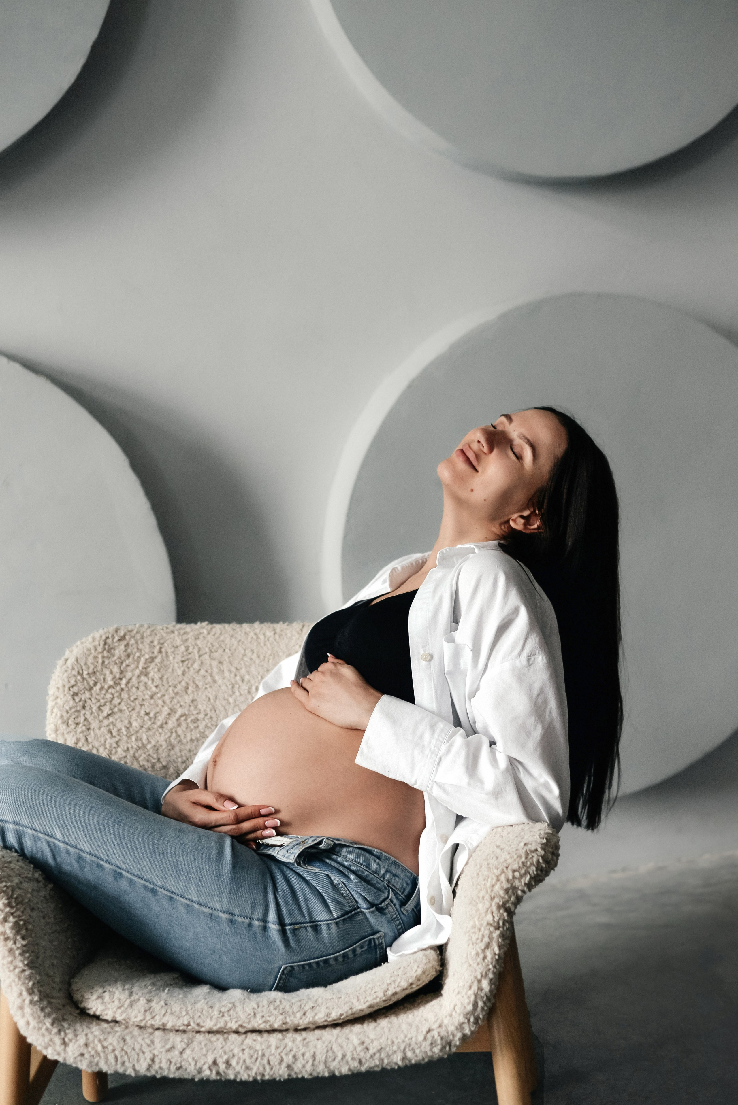 Наташа и Леша в студии Теплопункт. Семейный и свадебный фотограф Галина Абакумова, фотосессии в Белгороде