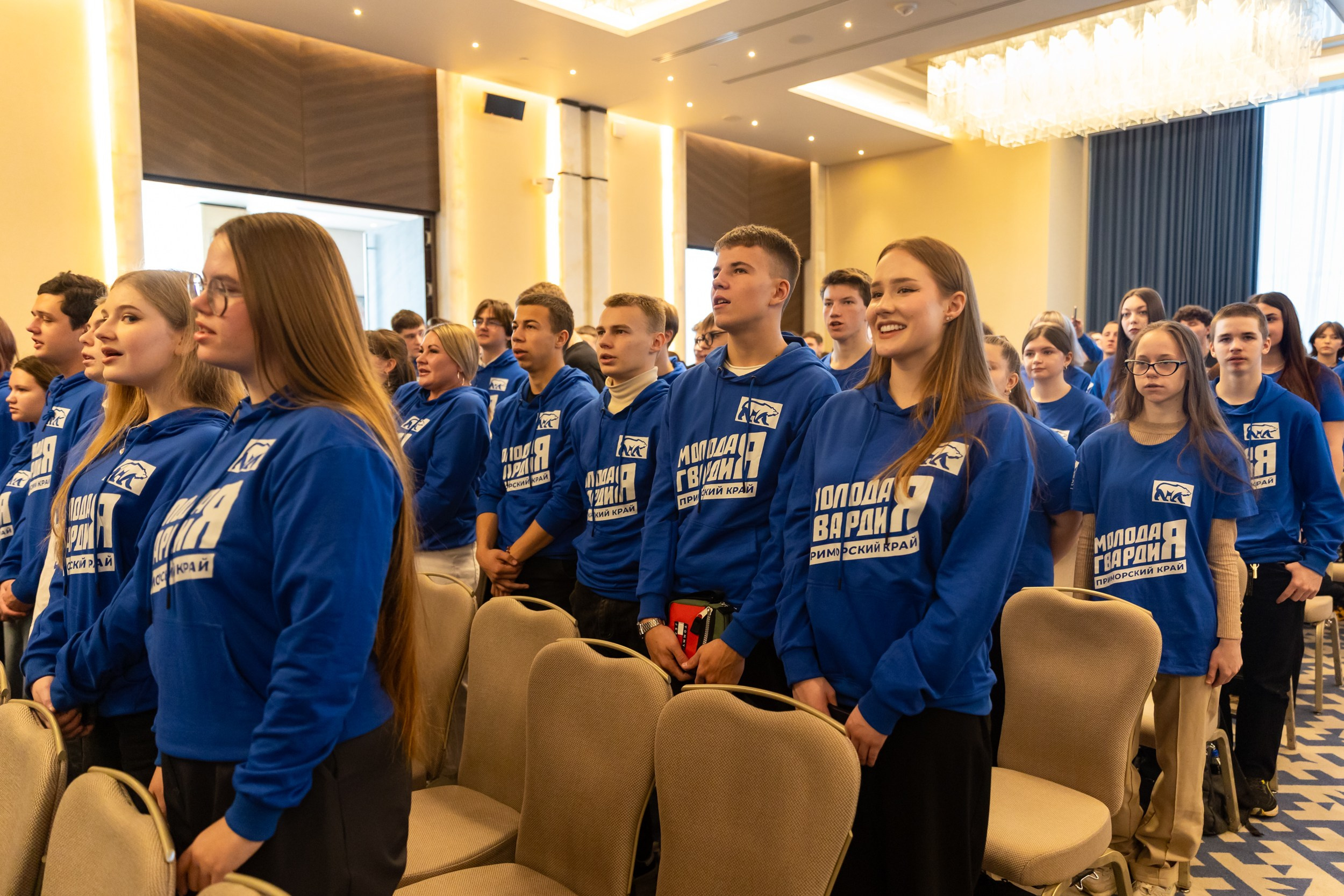 День рождения Молодой Гвардии. Репортажный и студийный фотограф во Владивостоке Дударева Софья