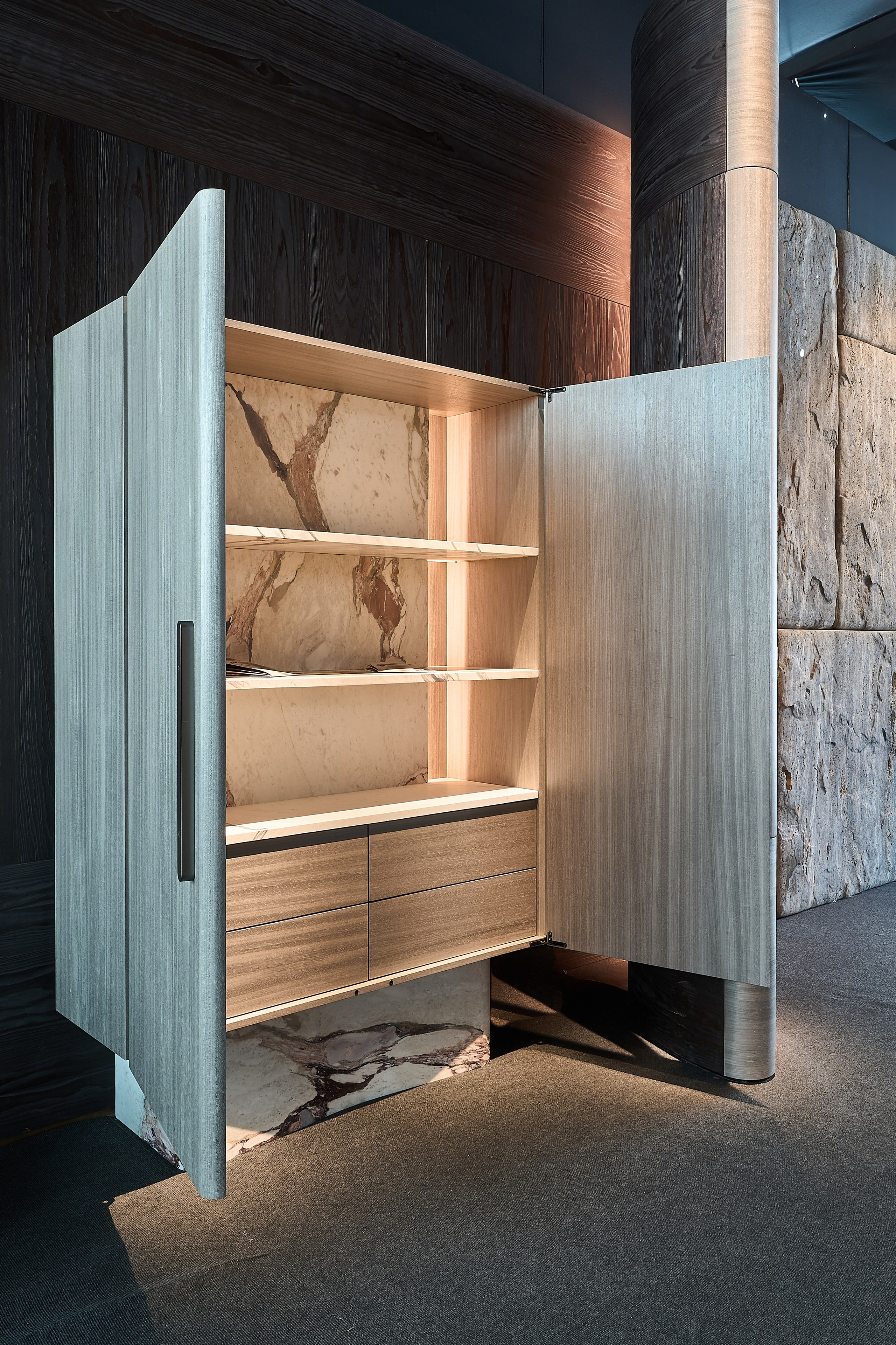 Интерьерная съемка компании Five Stone с выставки. Murad Kamazov