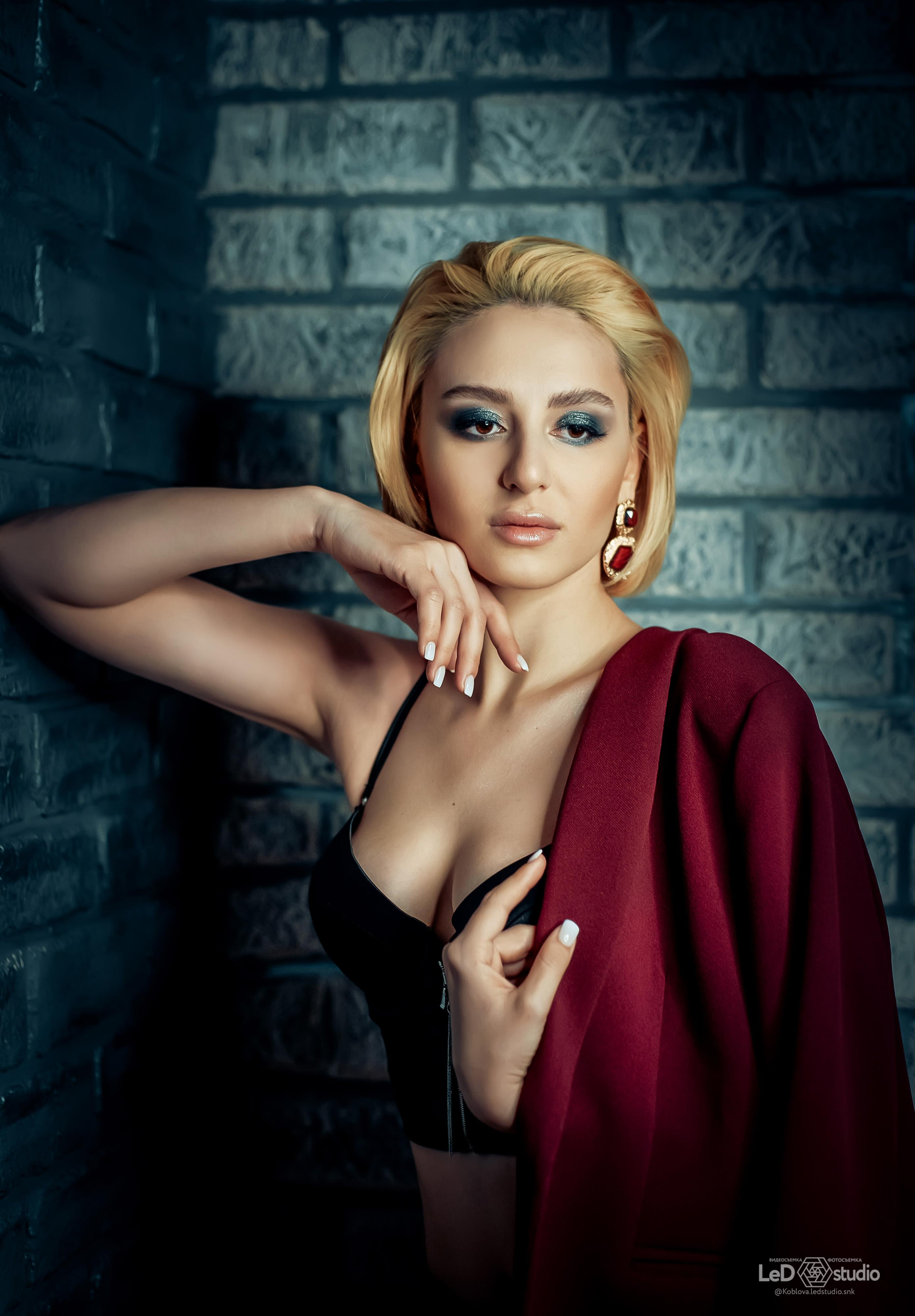 1. Фото и видео, свадебная, семейная, индивидуальная, школьная съёмка