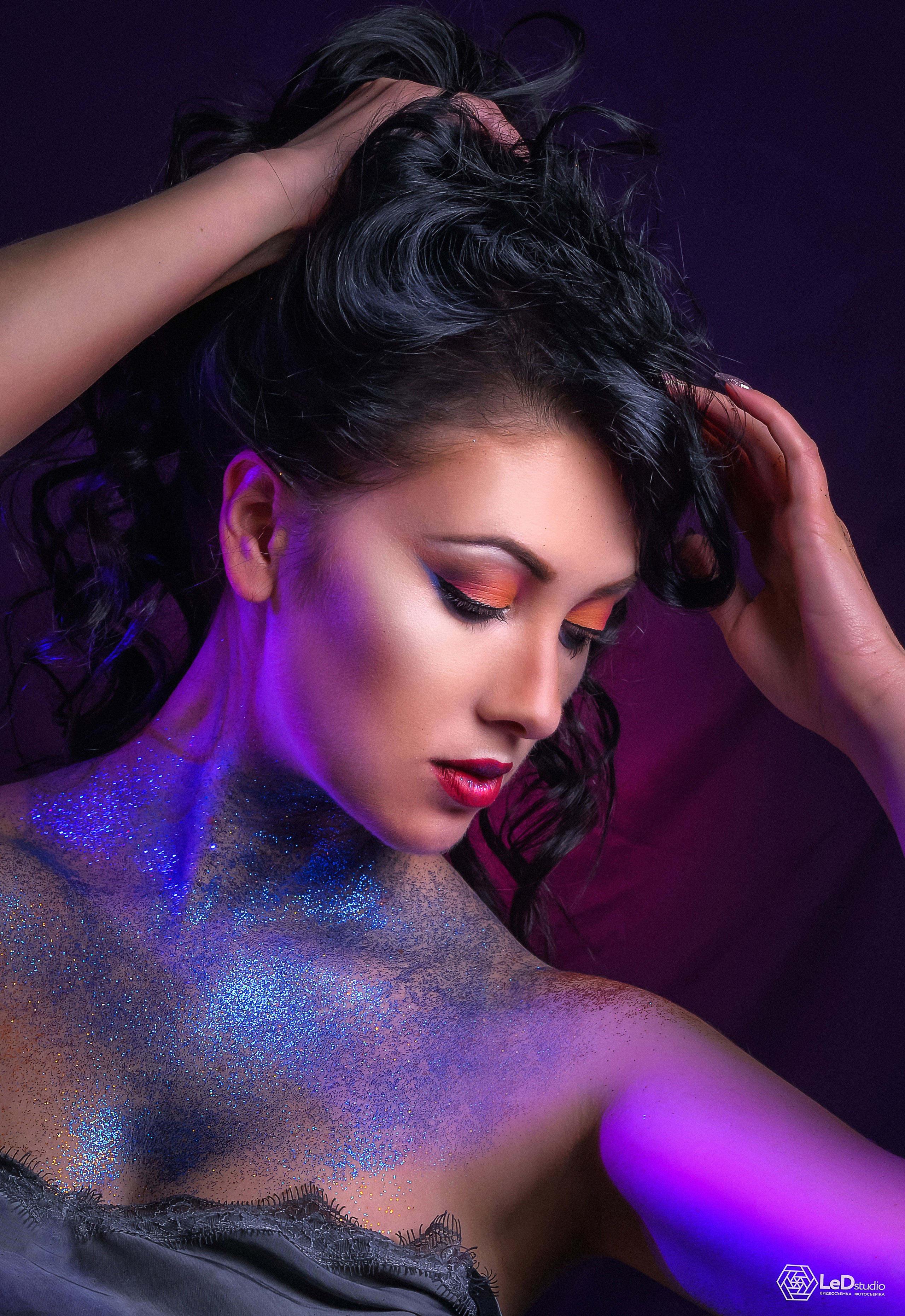 1. Фото и видео, свадебная, семейная, индивидуальная, школьная съёмка