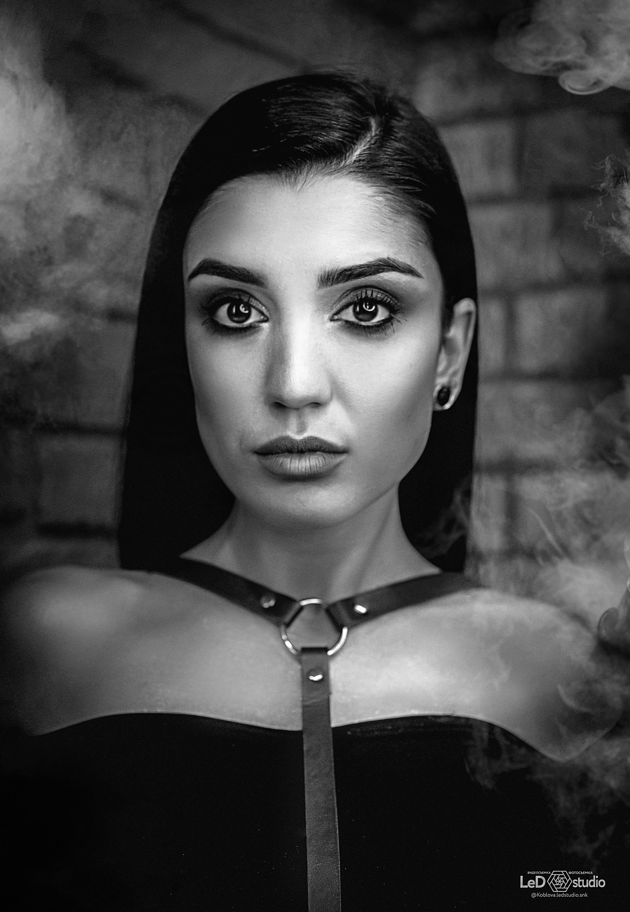 1. Фото и видео, свадебная, семейная, индивидуальная, школьная съёмка