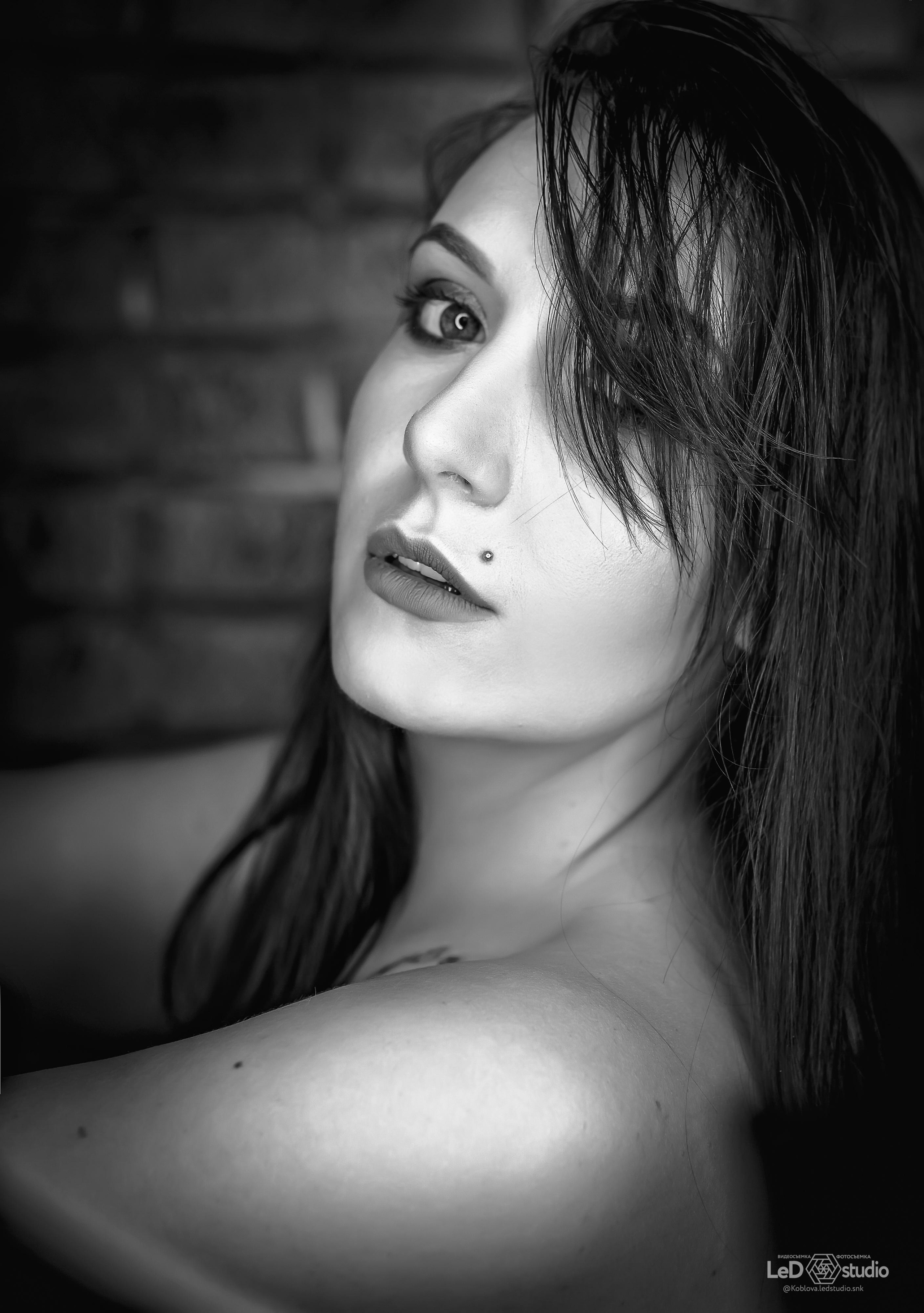 1. Фото и видео, свадебная, семейная, индивидуальная, школьная съёмка