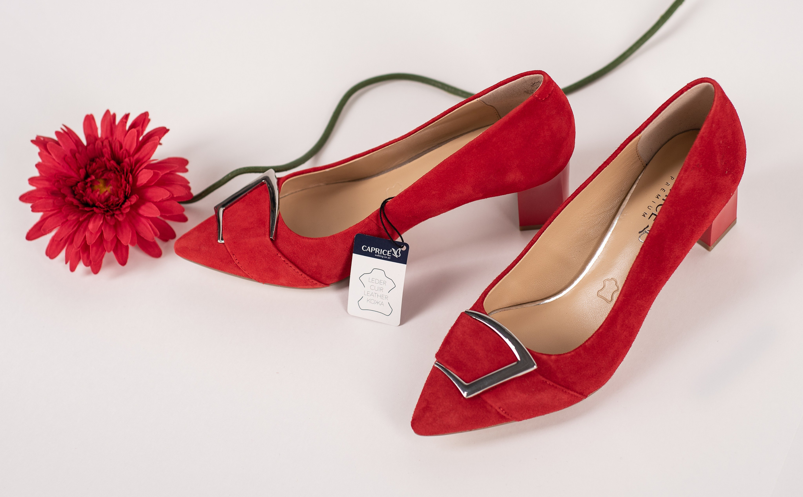 Каталожная съёмка для интернет магазинов. Автопортретная фотостудия в Казани