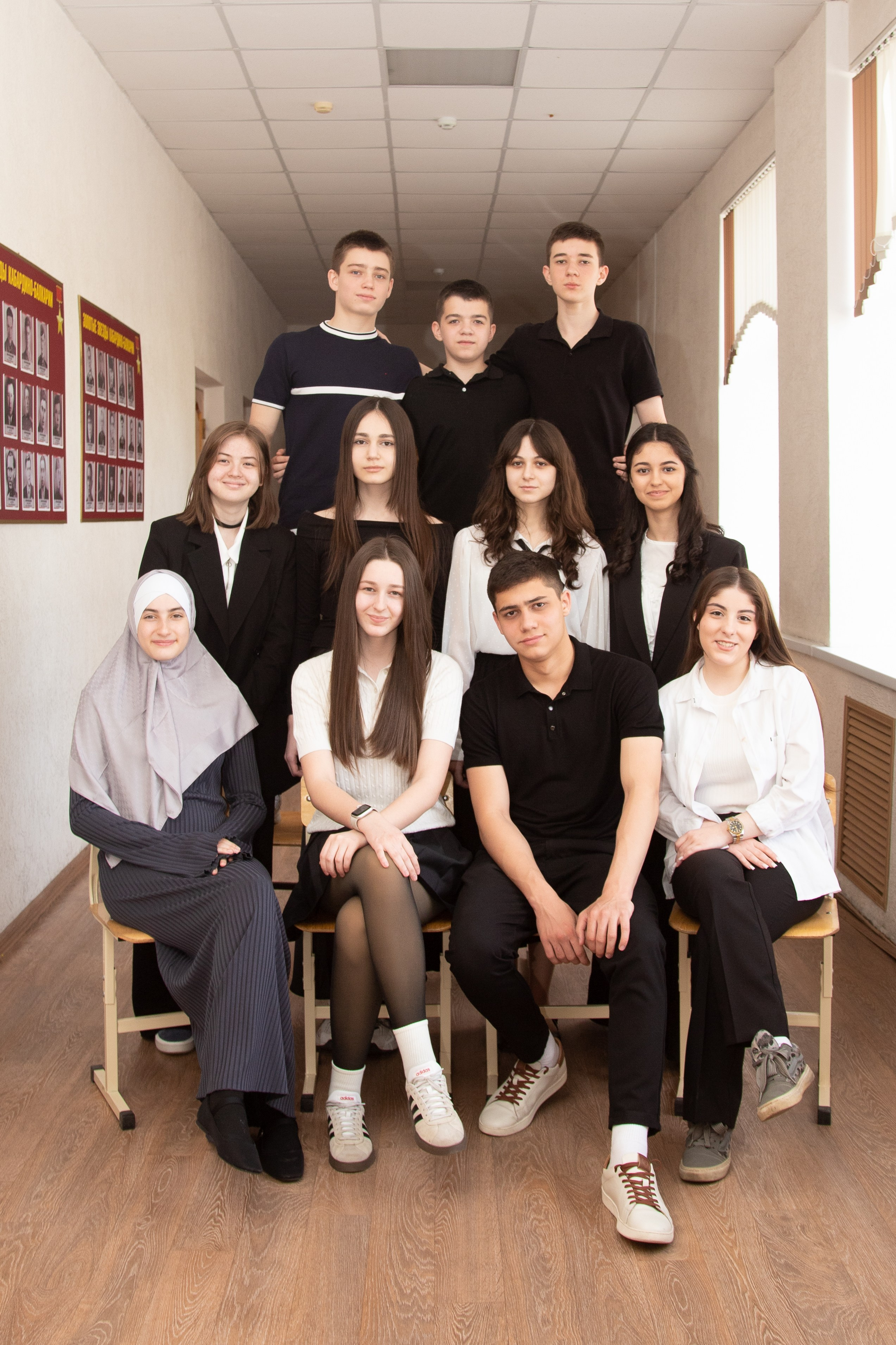 9  и 11 классы. Школьный фотограф в г. Нальчик Галимат Абитова