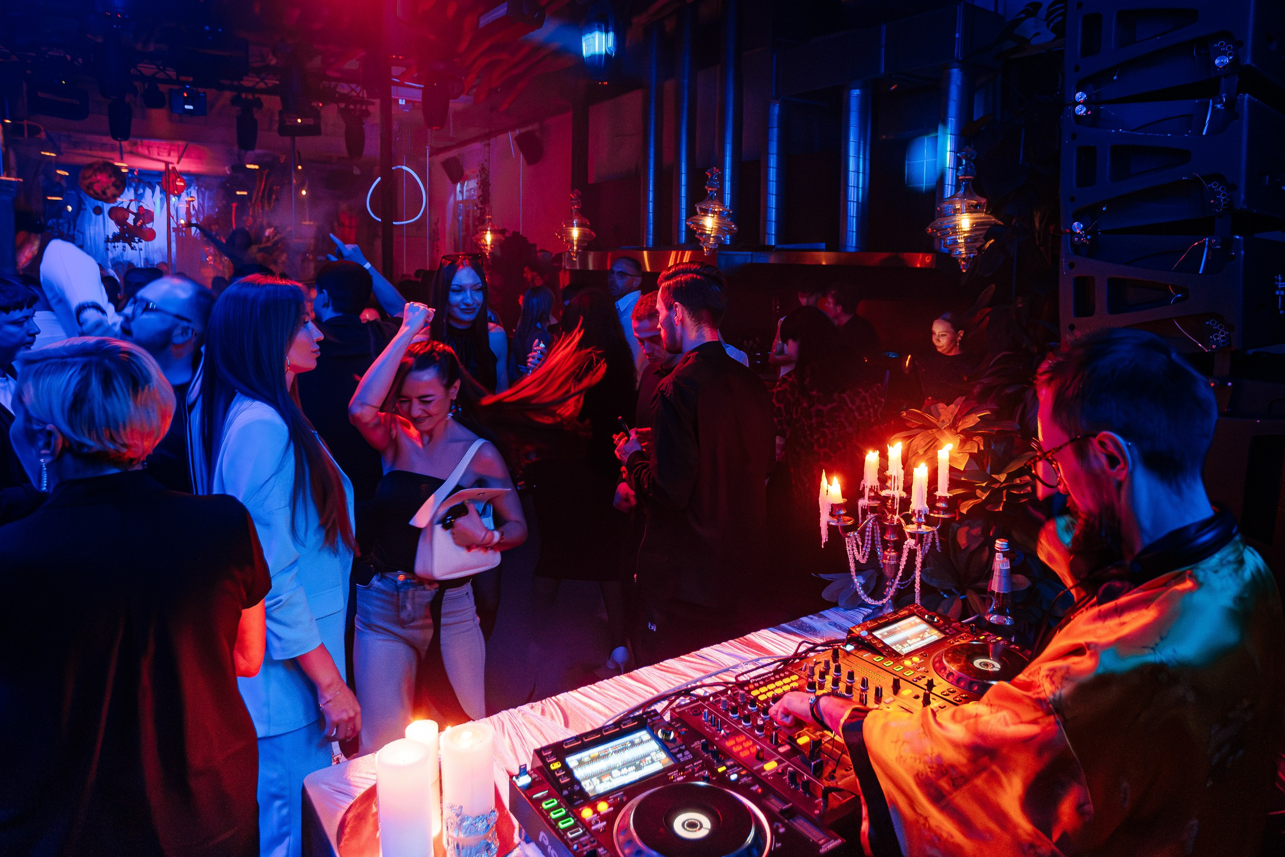 «5 элемент в Гастродворе"_GastroDvor_Yalta_26.04.2025. Аминов Руслан | Фотограф