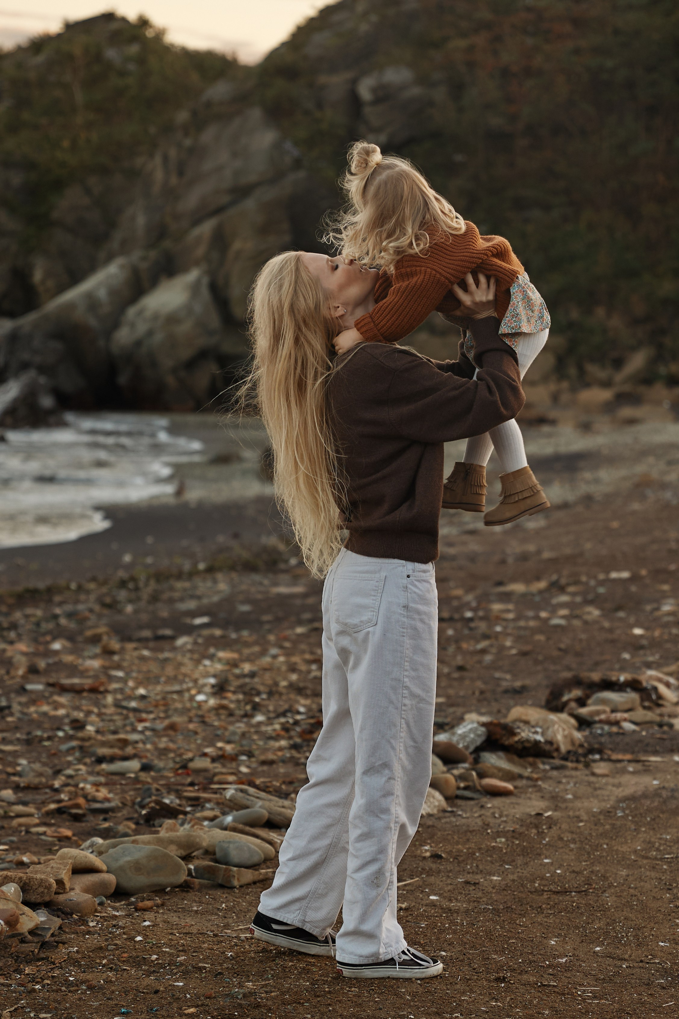 Люба с семьей. Фотограф женского портрета, беременности и материнства Харькова Елена
