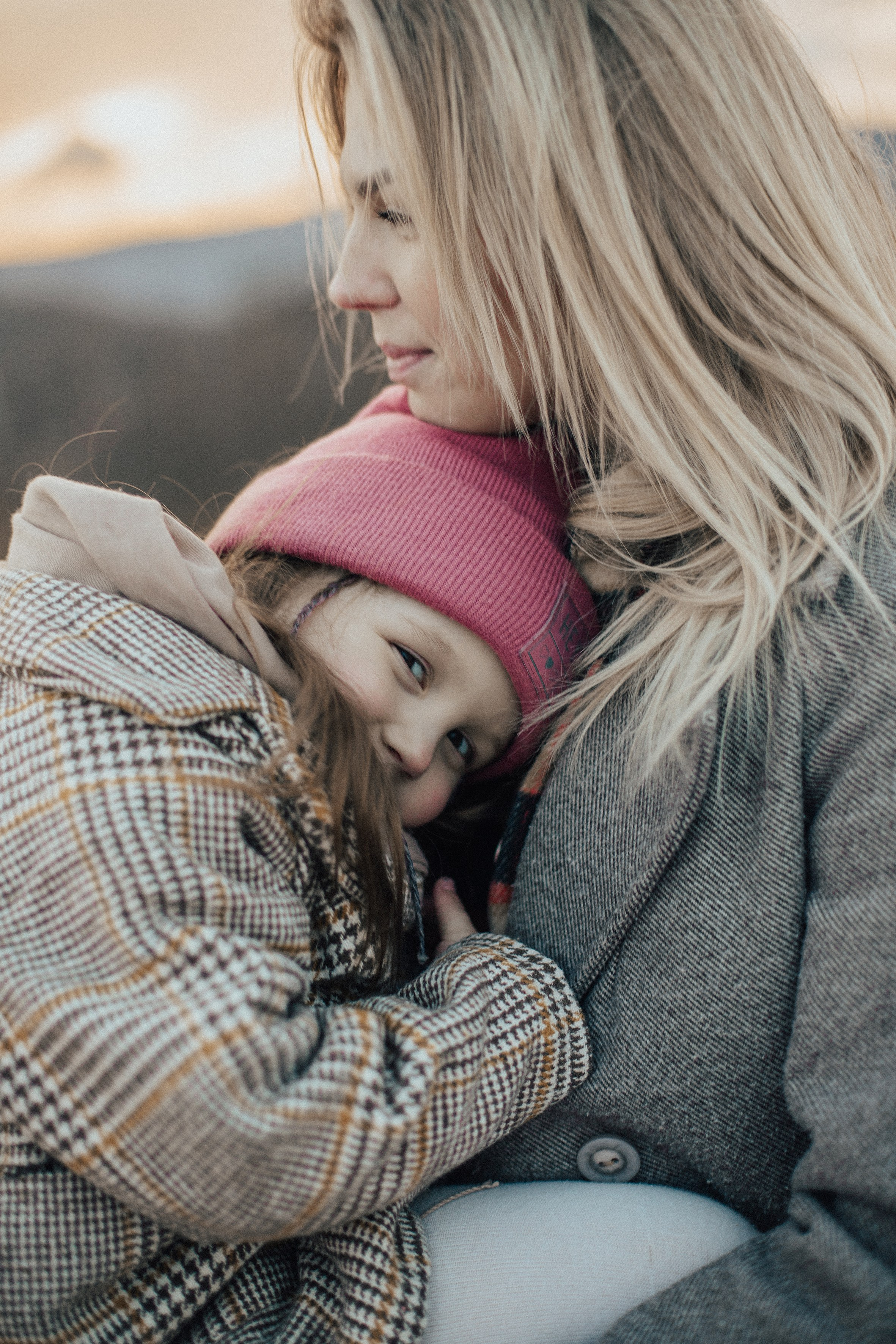 Алиса с мамой на Байкале. Фотограф Слюдянка Иркутск Наталья Кургина