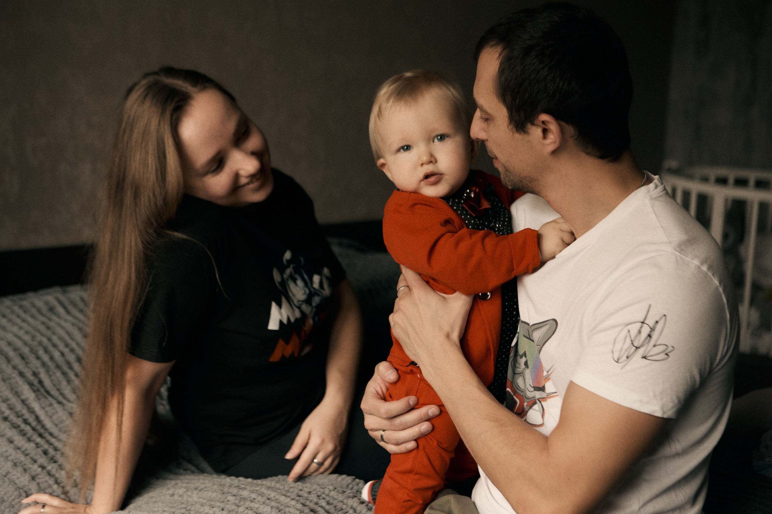 Семейная фотосессия дома и на прогулке в Москве