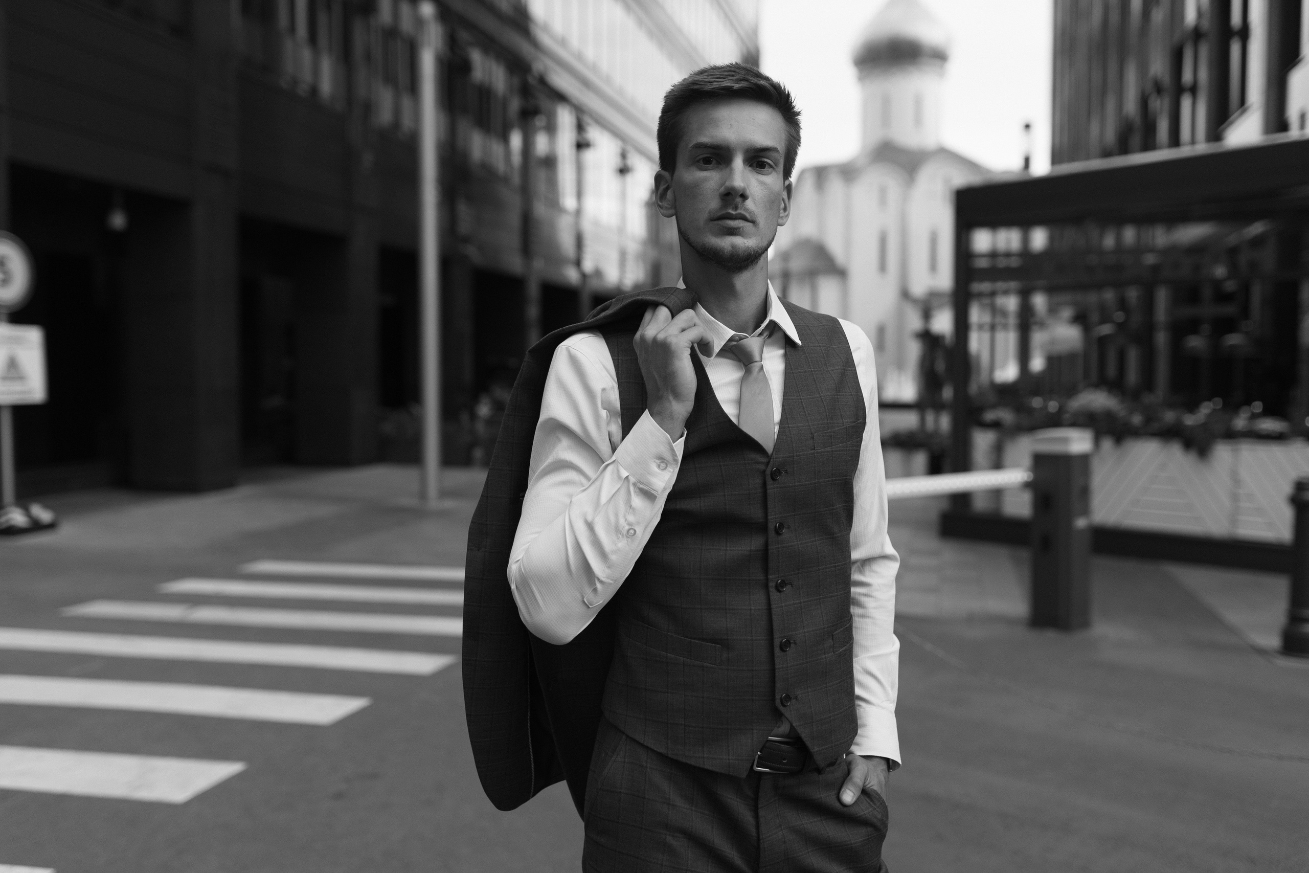 По трамвайным рельсам. Свадебный и семейный фотограф в Санкт-Петербурге и Москве