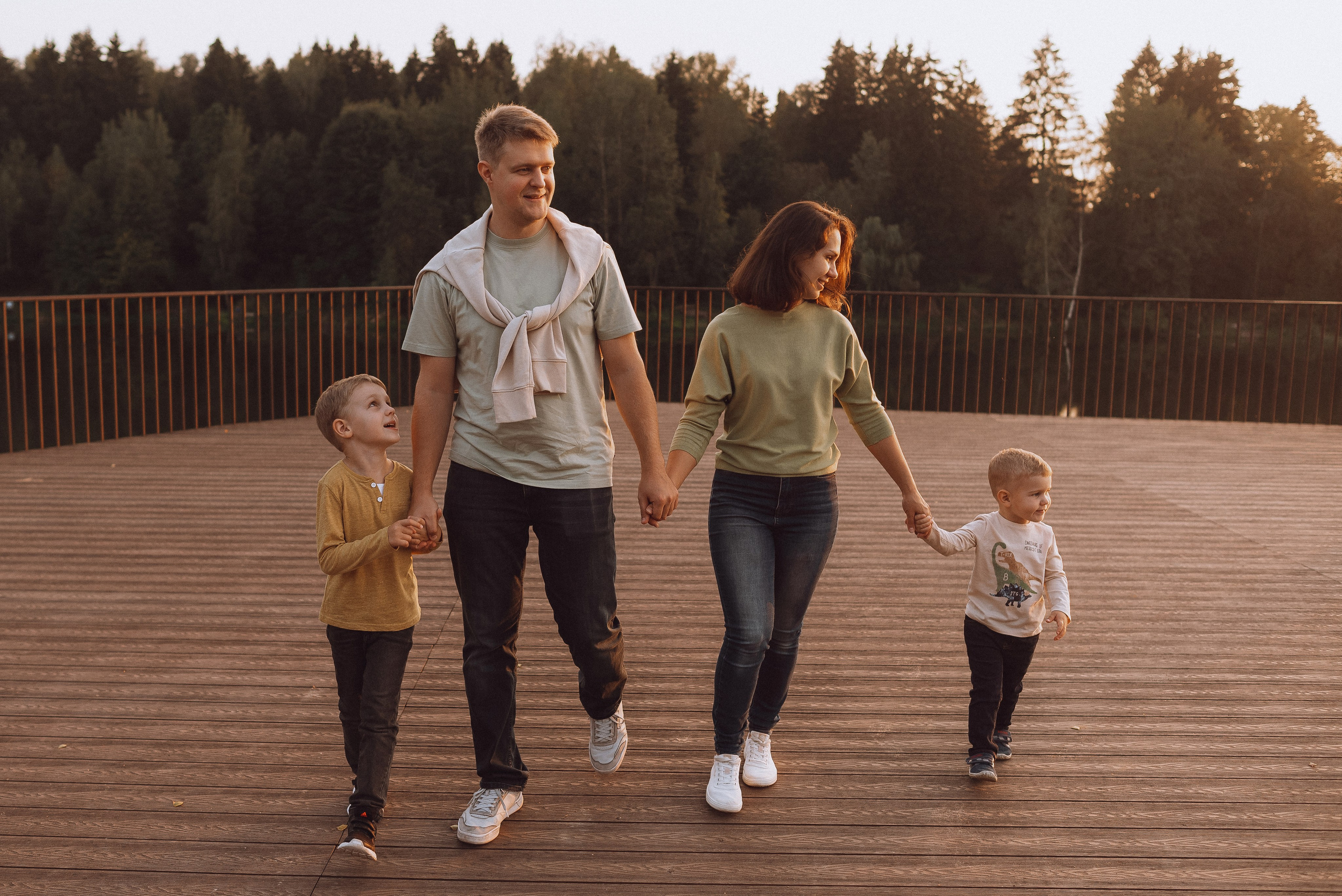Семейная фотосессия на природе. Семейный и детский фотограф в Обнинске, Калуге, Москве