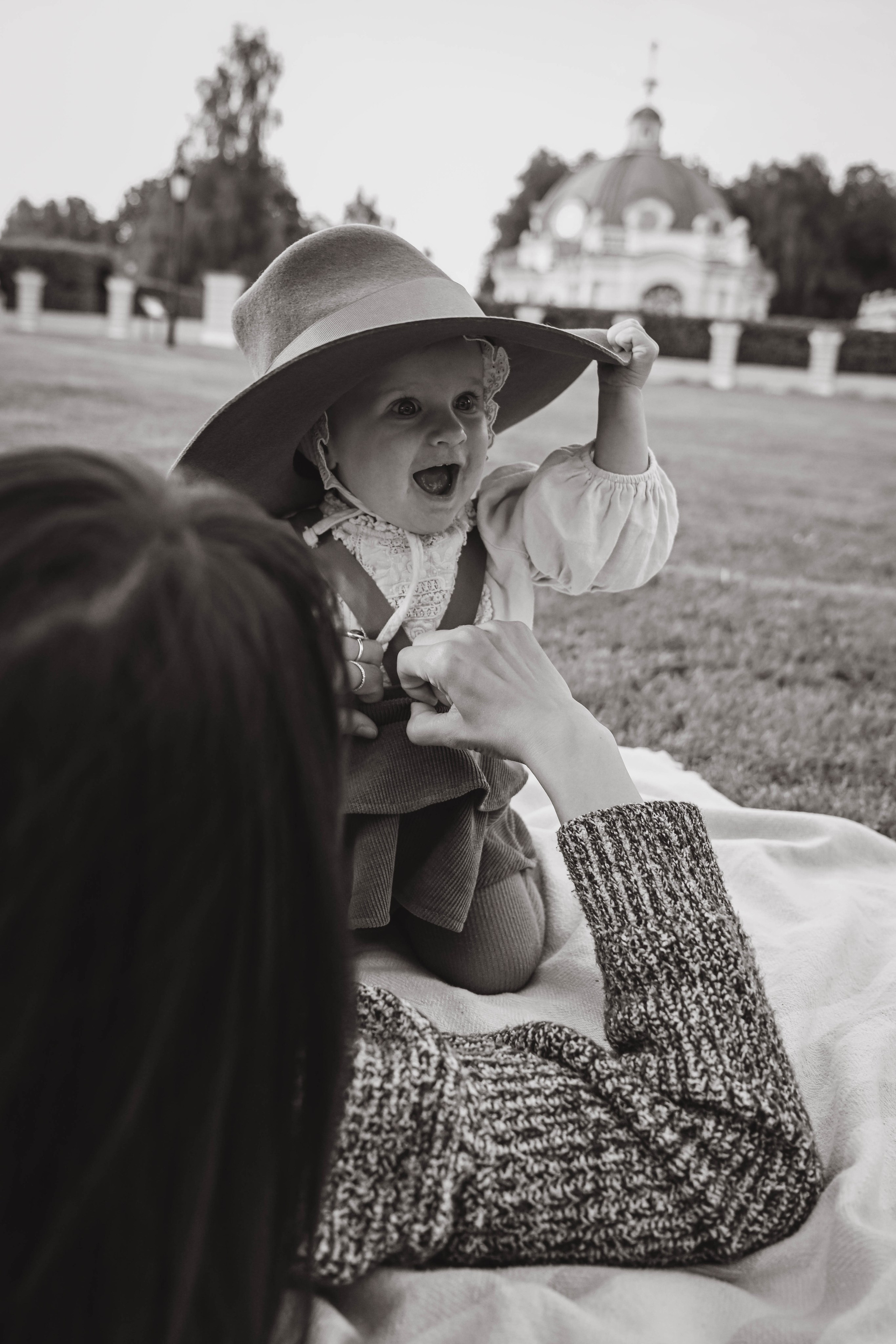 Кусково мама и дочка. Семейный фотограф в Москве Люберцах Ирина Вронская