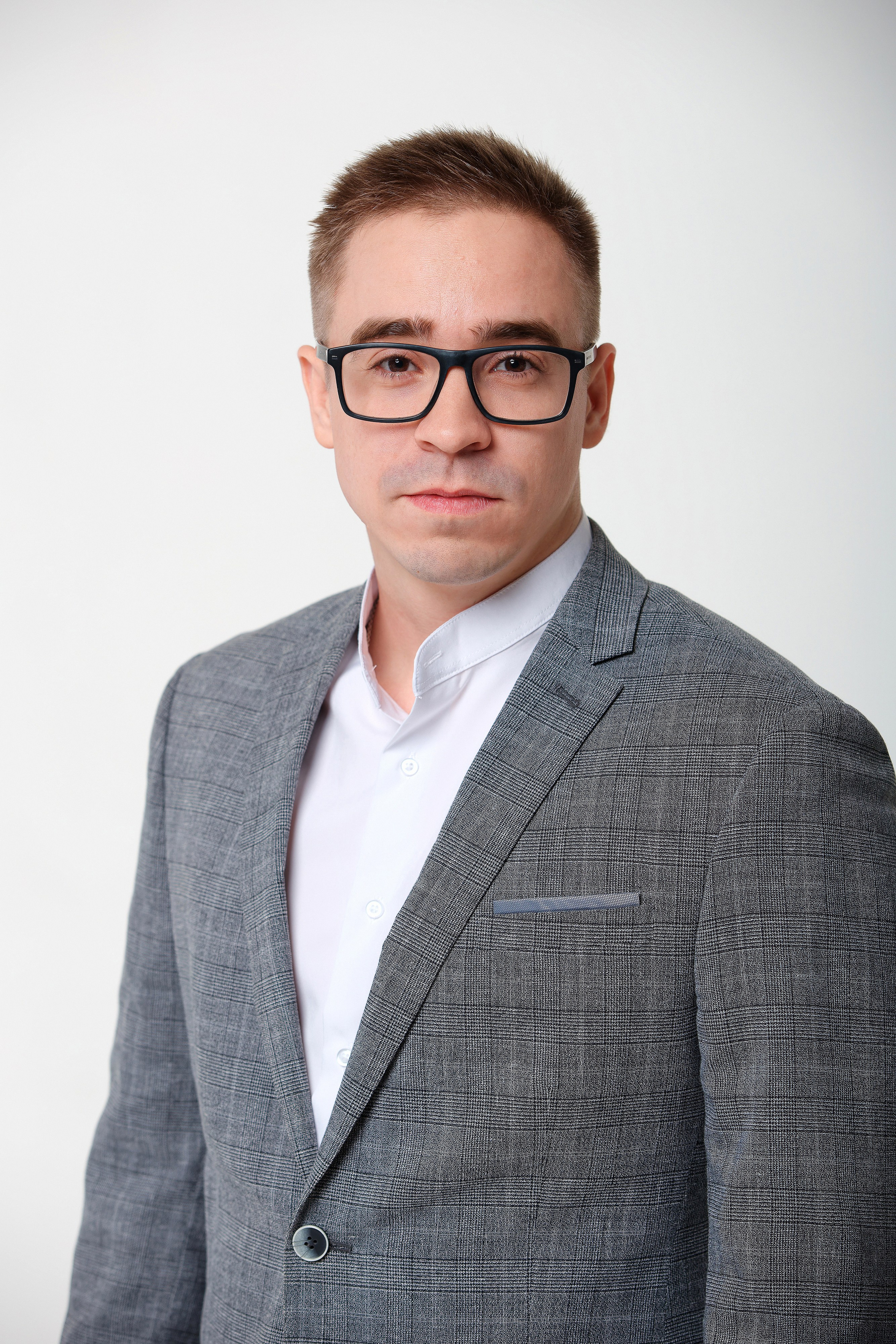 Компания «Алистер». Отдел продаж. Семейный фотограф — Макс Белогрудов