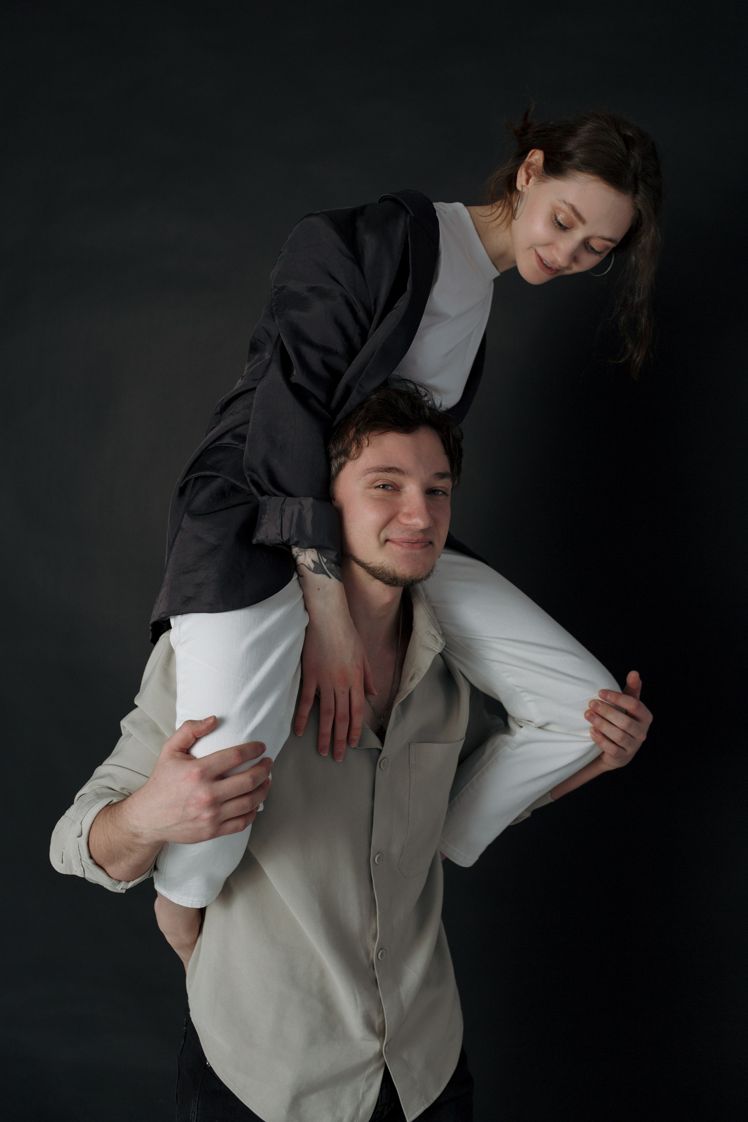 Антон и Полина. Главная