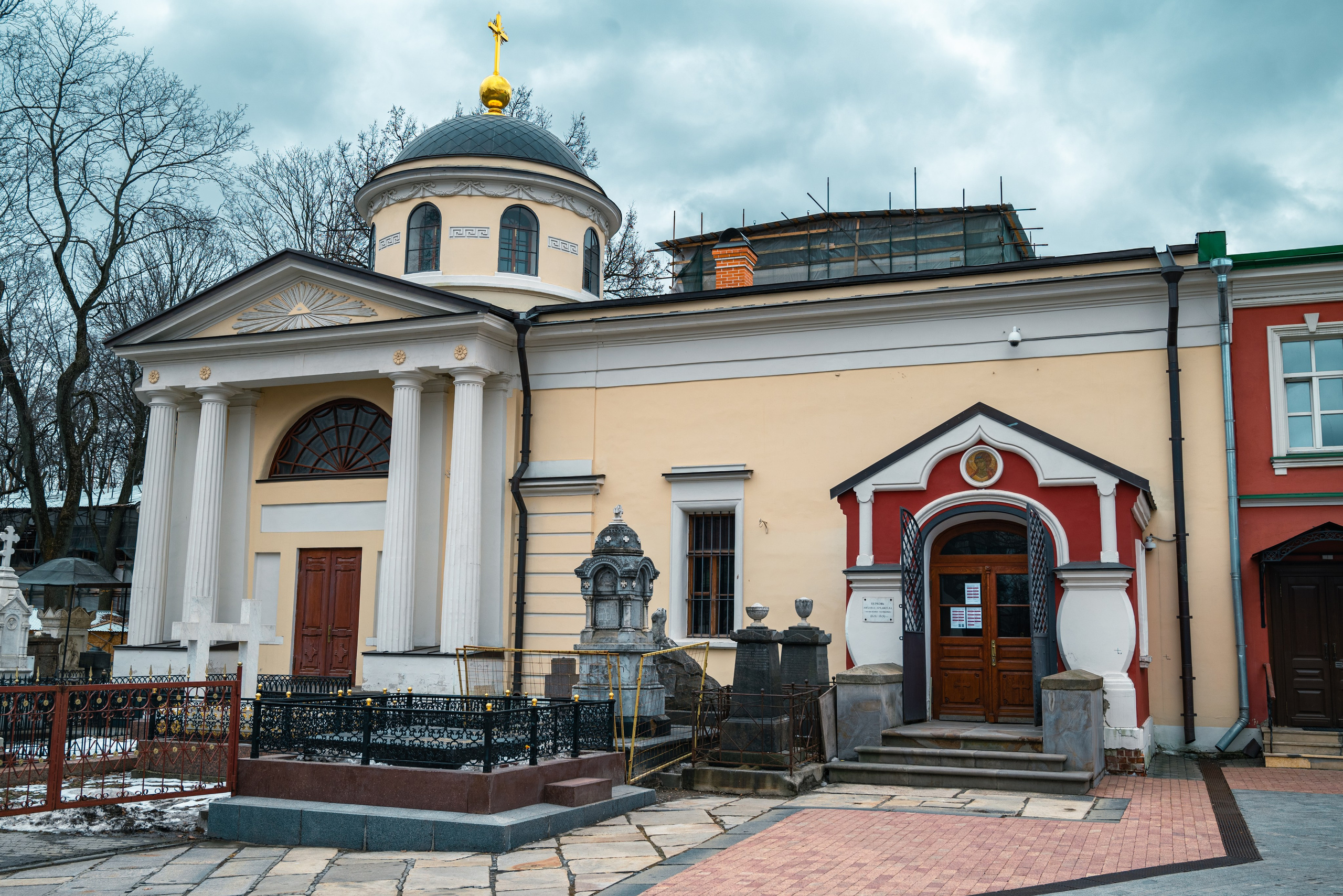 Донской монастырь. История, люди и судьбы. П&П — Полезное с Приятным. Фотоэкскурсии — Москва на память. Экскурсовод и фотограф в Москве. Увези столицу в своём альбоме!