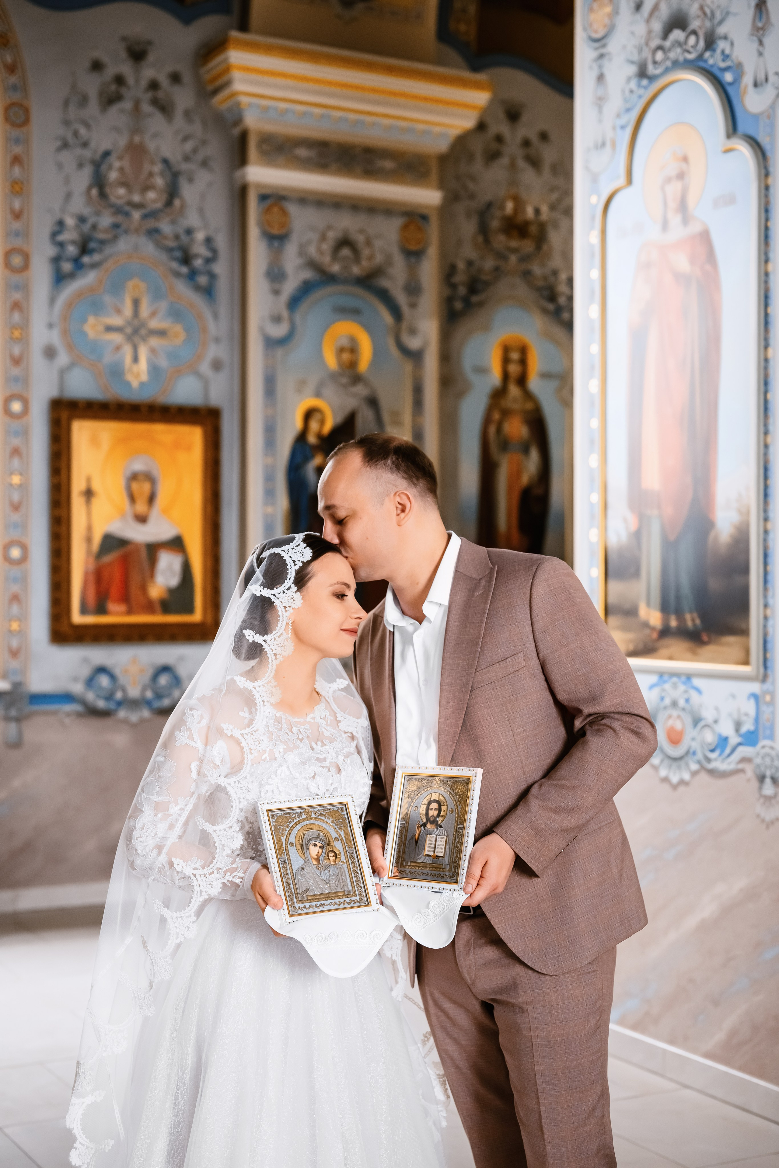 Храм Введение во храм Пресвятой Богородицы. Церковный фотограф на Таинство Крещения и Венчания в Оренбурге и Оренбургской области Екатерина Белкина