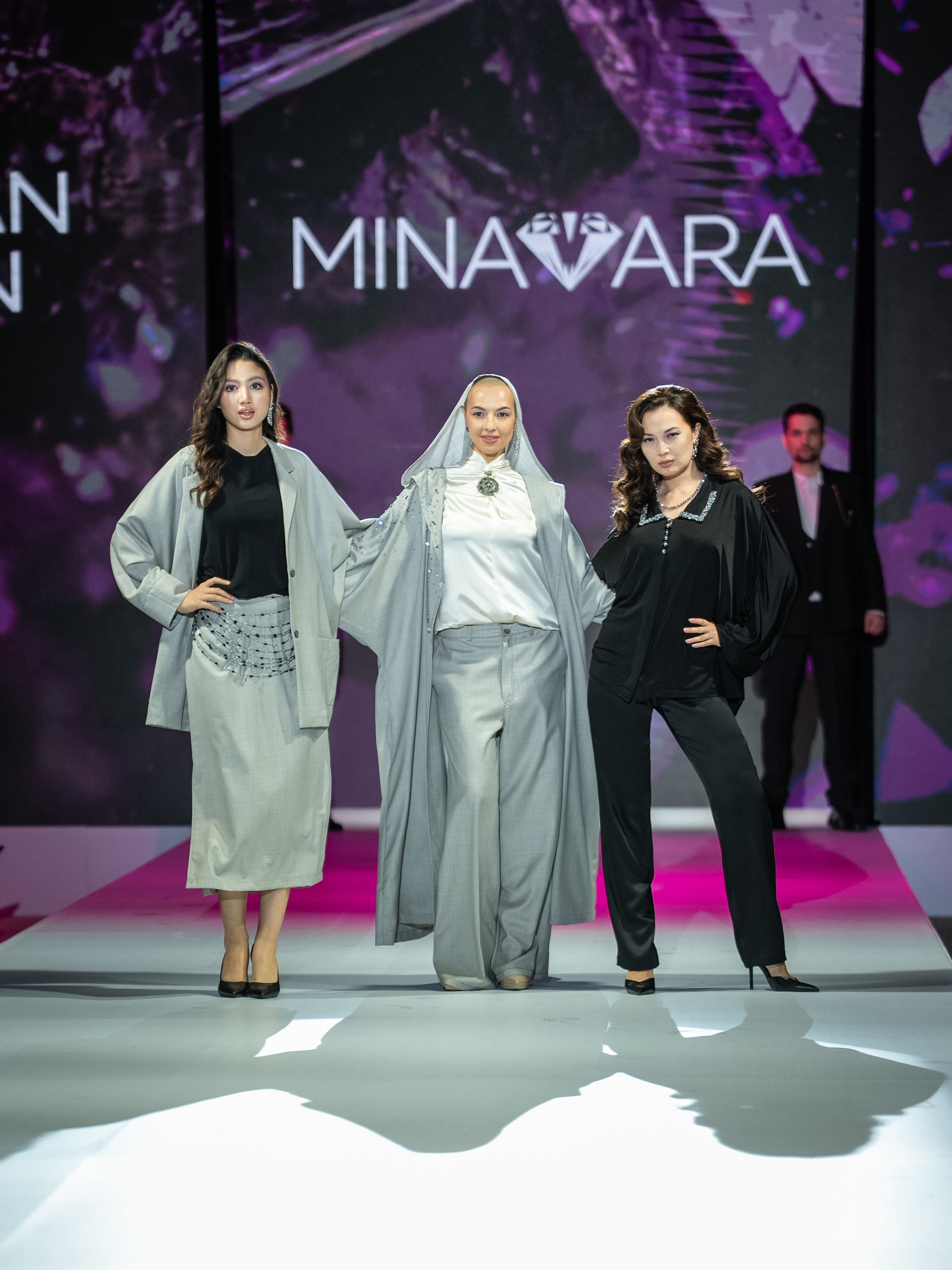 Eurasia Fashion Week Minavara. Сайт Алматинского НЮ АРТ, будуар и фэшн фотографа Дениса Карпенко