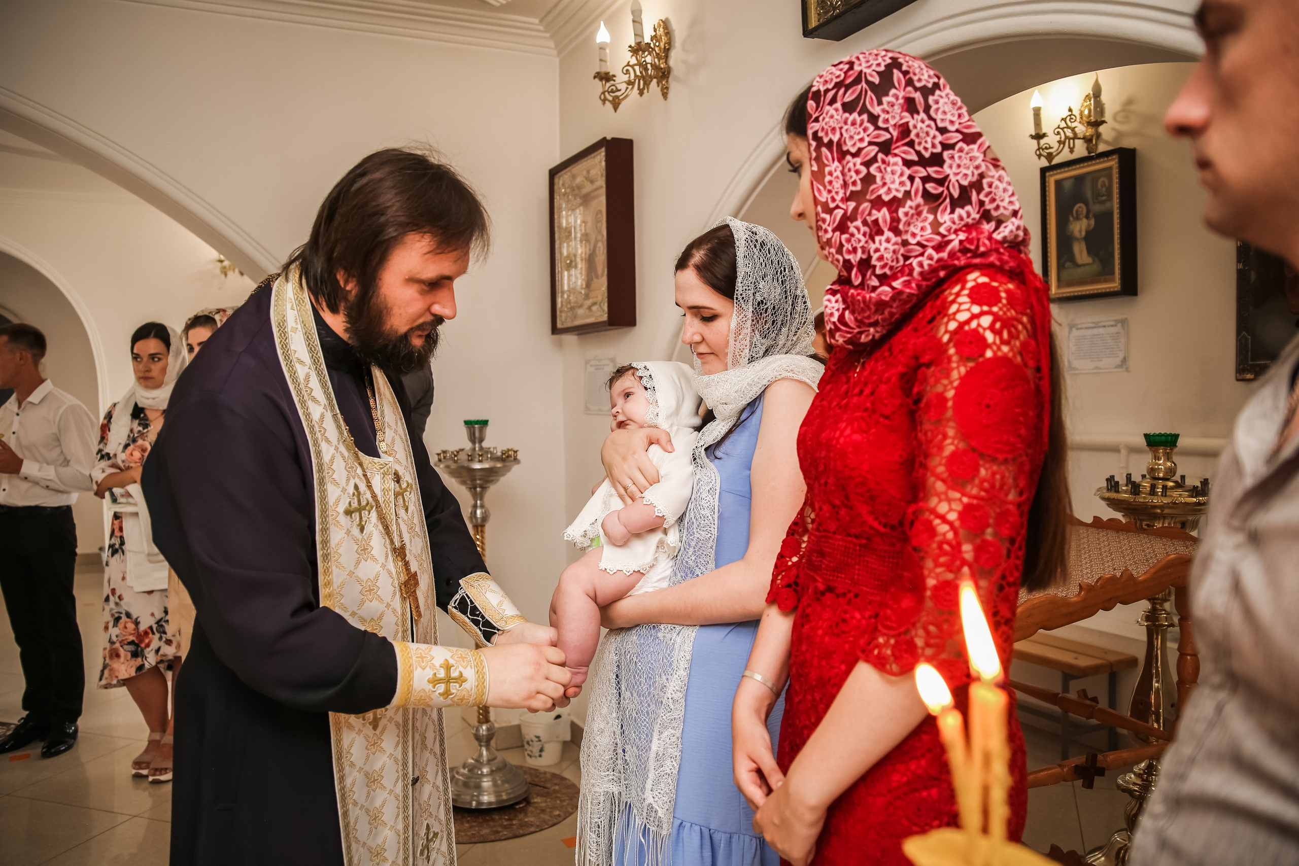 Таинство крещения Апполинарии. Свадебный фотограф Краснодар Марина Зверева