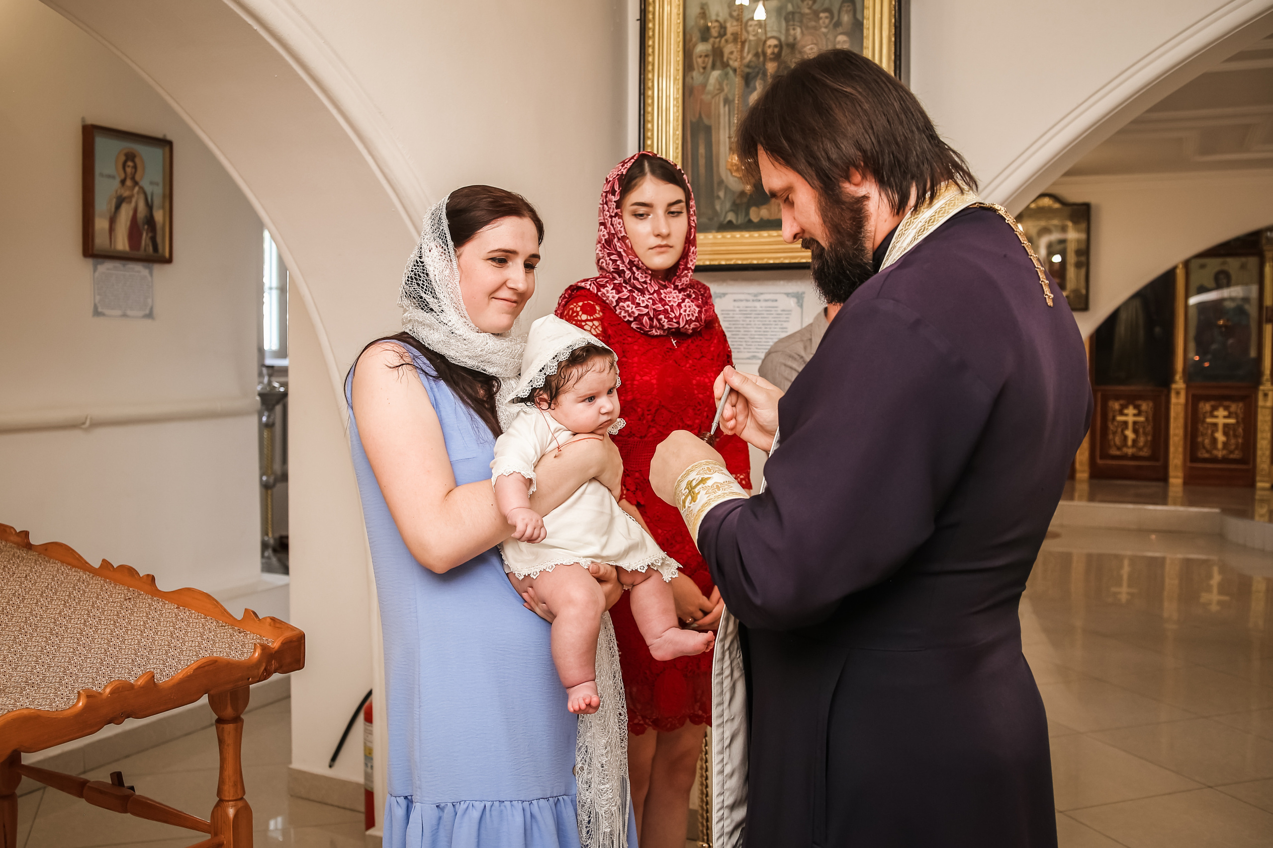 Таинство крещения Апполинарии. Свадебный фотограф Краснодар Марина Зверева