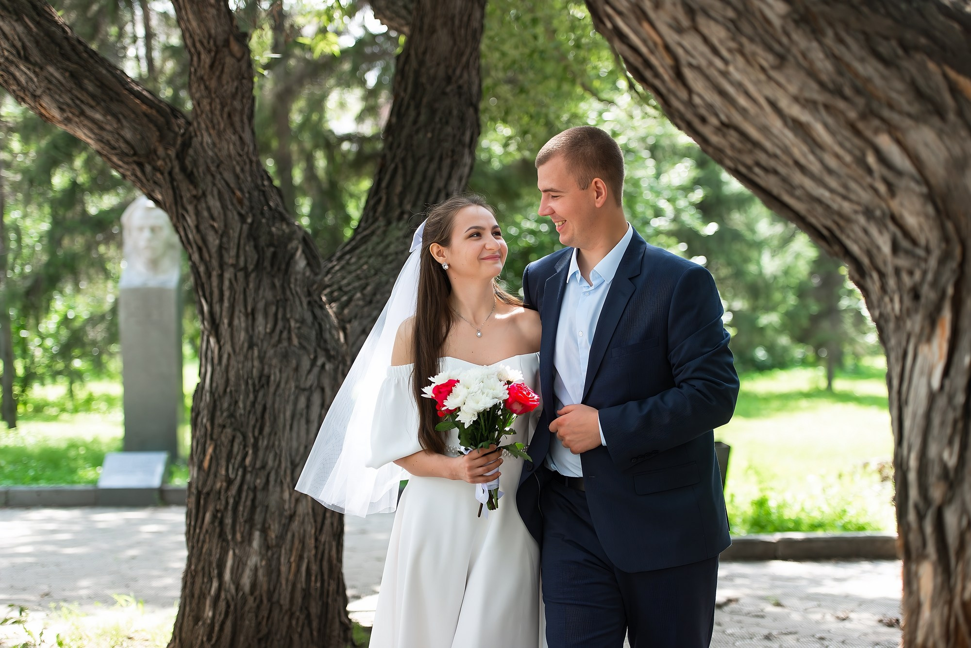 Вечный огонь Консти и Насти. Свадебный и семейный фотограф в Омске Мормулев Михаил