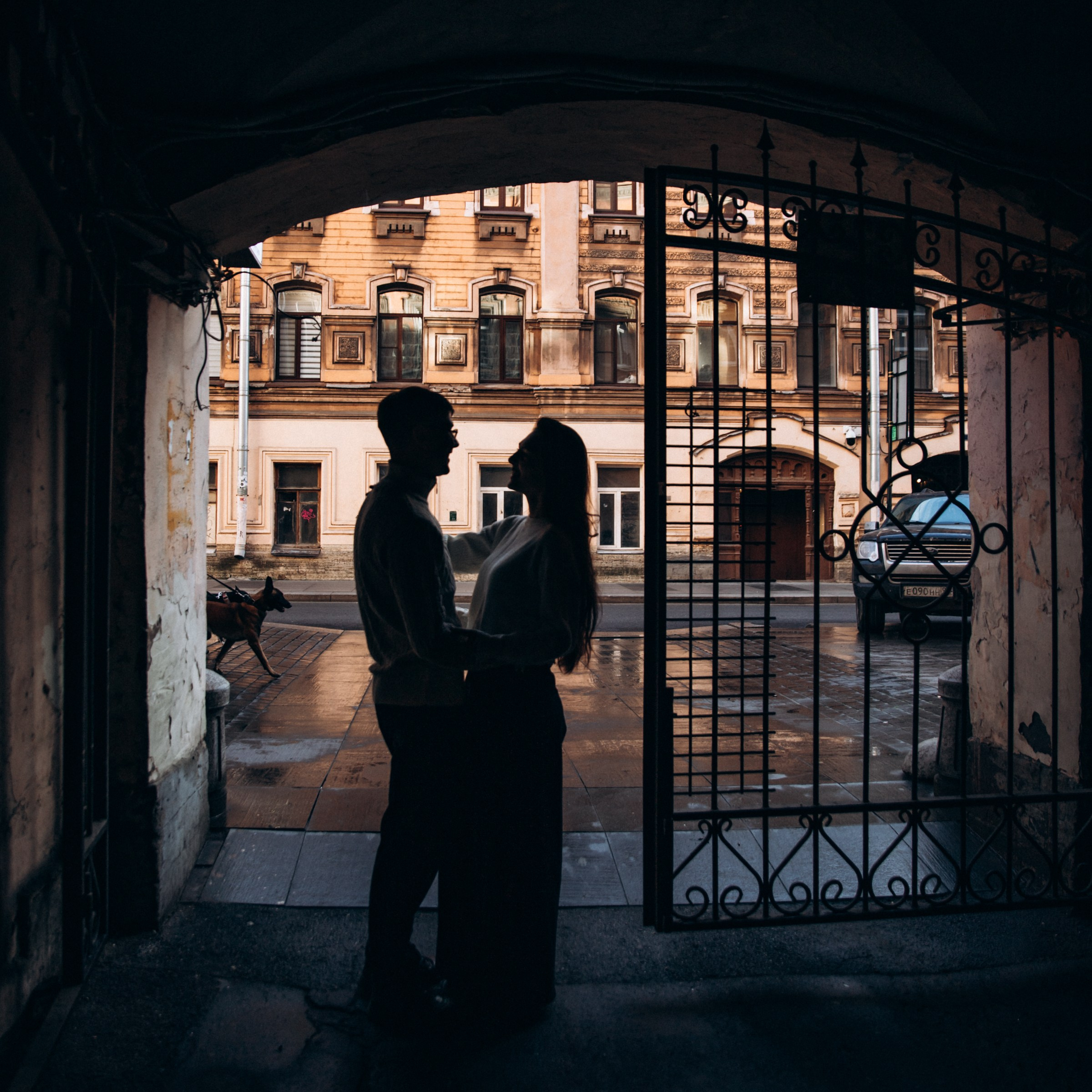 Сергей и Вера в октябре. Фотопрогулка в Петербурге. Индивидуальный и семейный фотограф в Санкт-Петербурге
