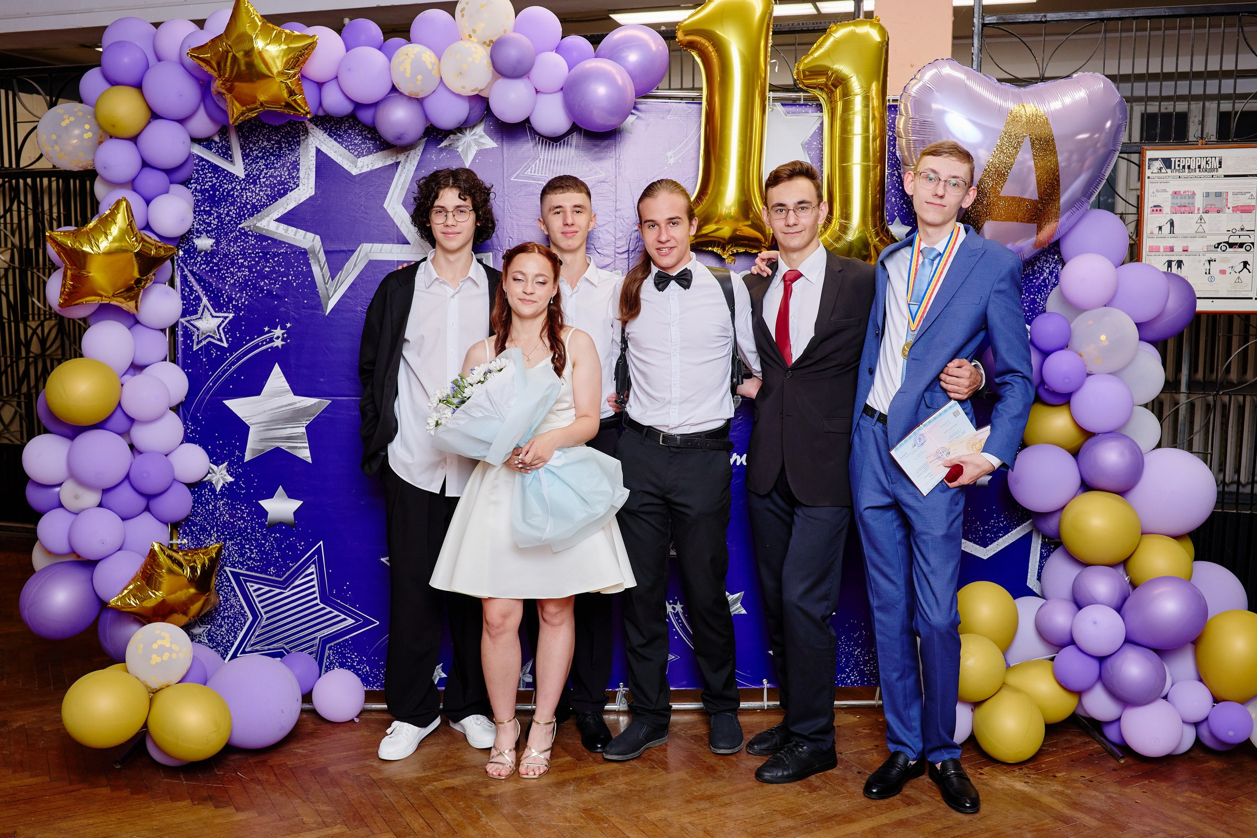 Выпускной 35 Сош. Фотограф Выпускные альбомы Таганрог Сергей Коробченко