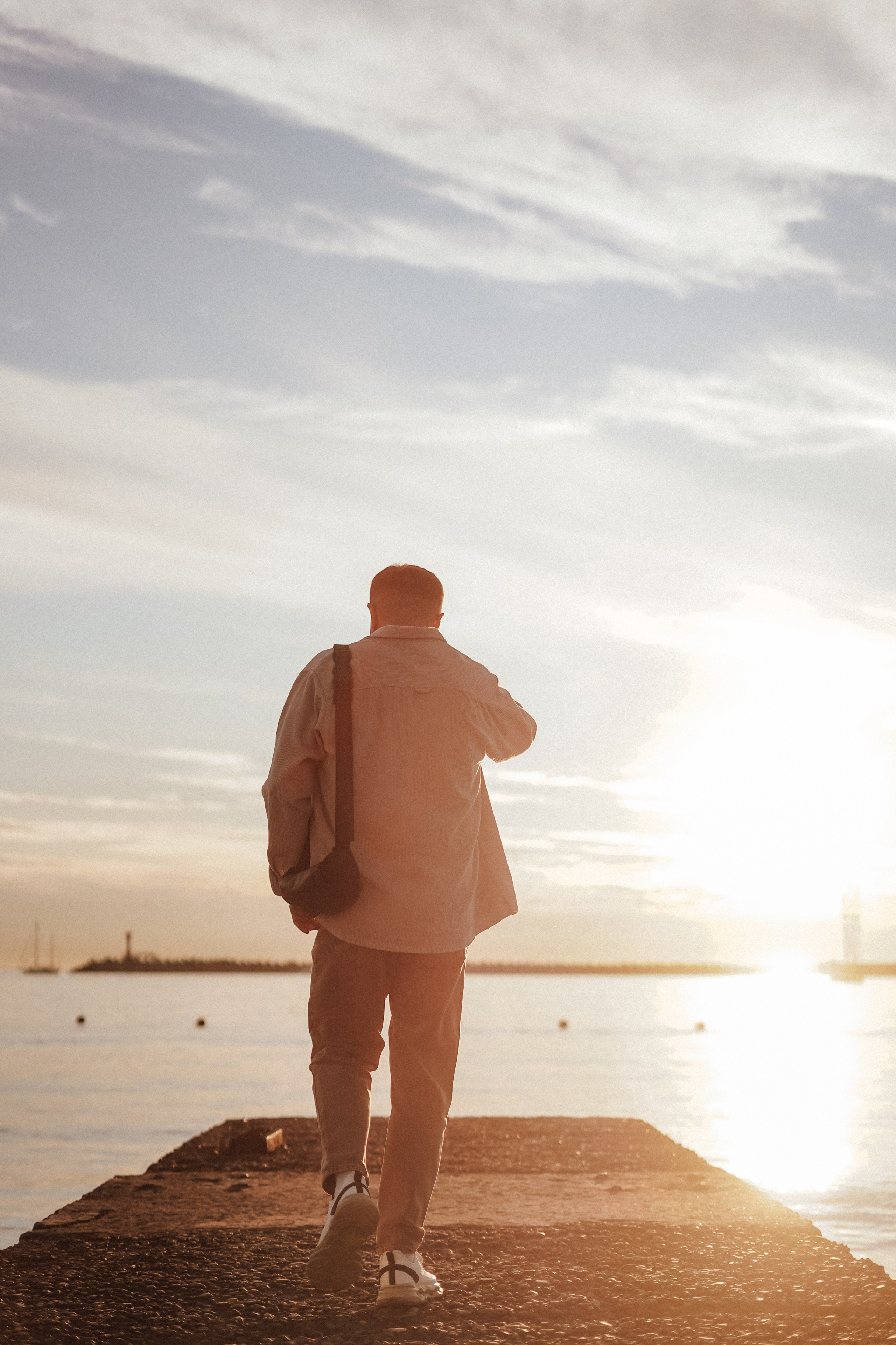 Фотосессия для Николая в морпорту и на ж/д вокзале Сочи. Фотограф в Сочи и Абхазии | Фототуры | September Air