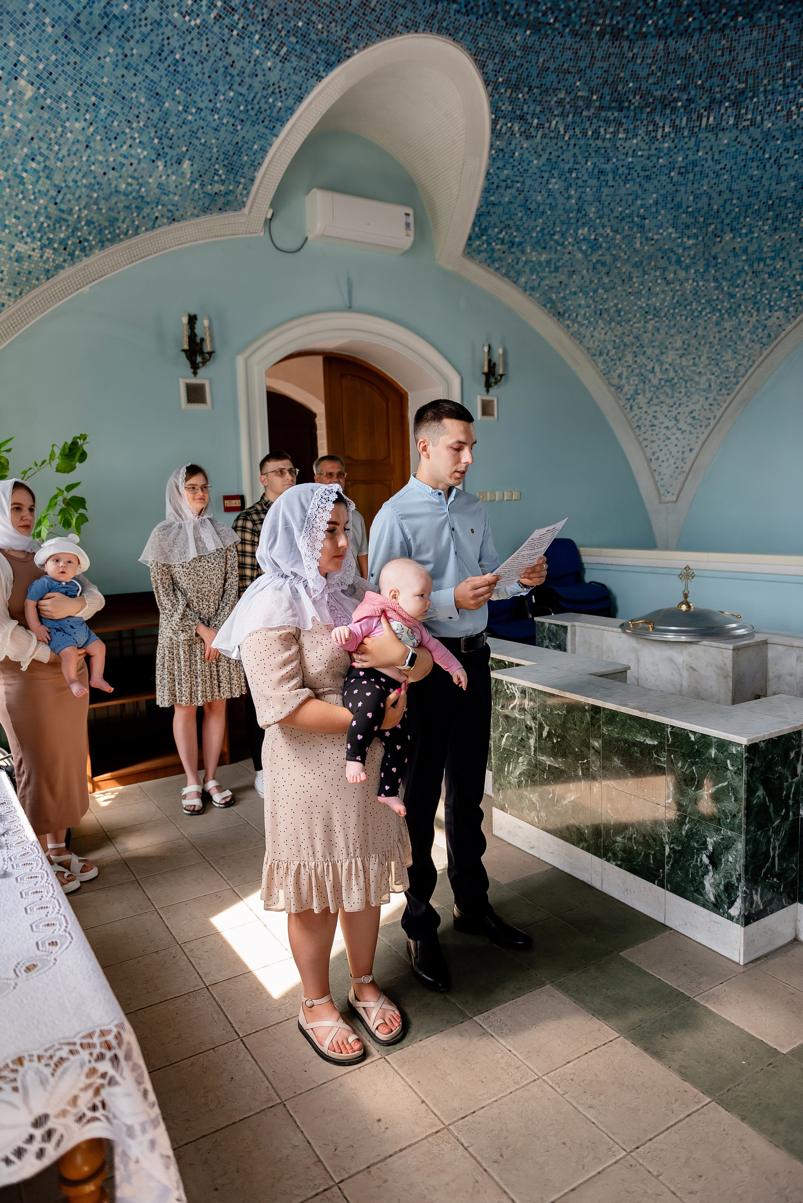 Крещение Ясеньки. Фотограф Татьяна Иванчикова