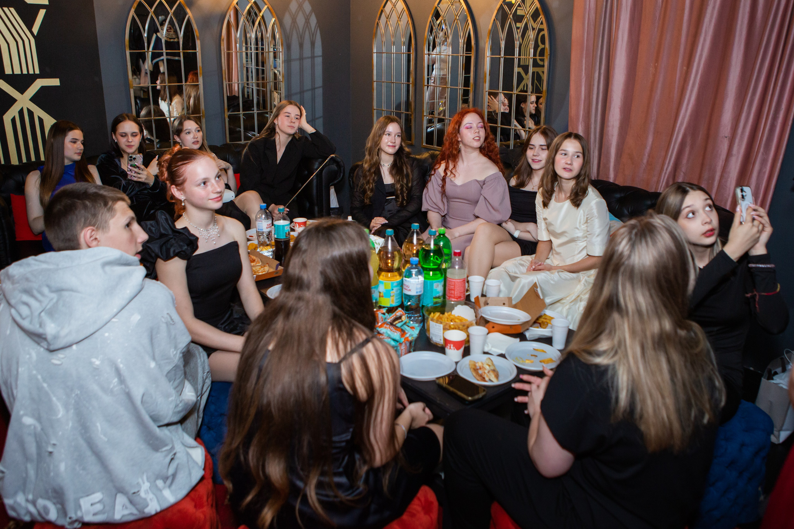 Праздники в школе. Репортажный фотограф Ирина Сухарева