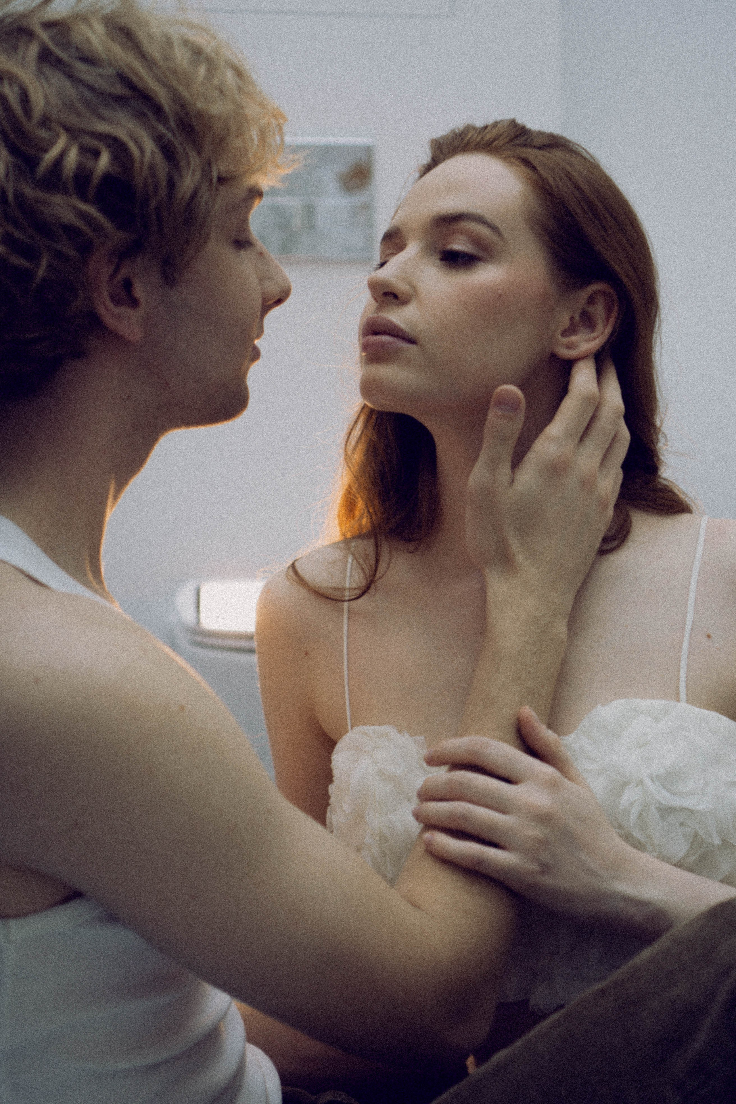 СВАДЕБНАЯ СЬЕМКА В ОТЕЛЕ. СБОРЫ ЖЕНИХА И НЕВЕСТЫ И ТАКЖЕ ТОР И ПОДГОТОВКА К ПРОГУЛКЕ. Профессиональный фотограф, Санкт-Петербург — Виктория Богомолова