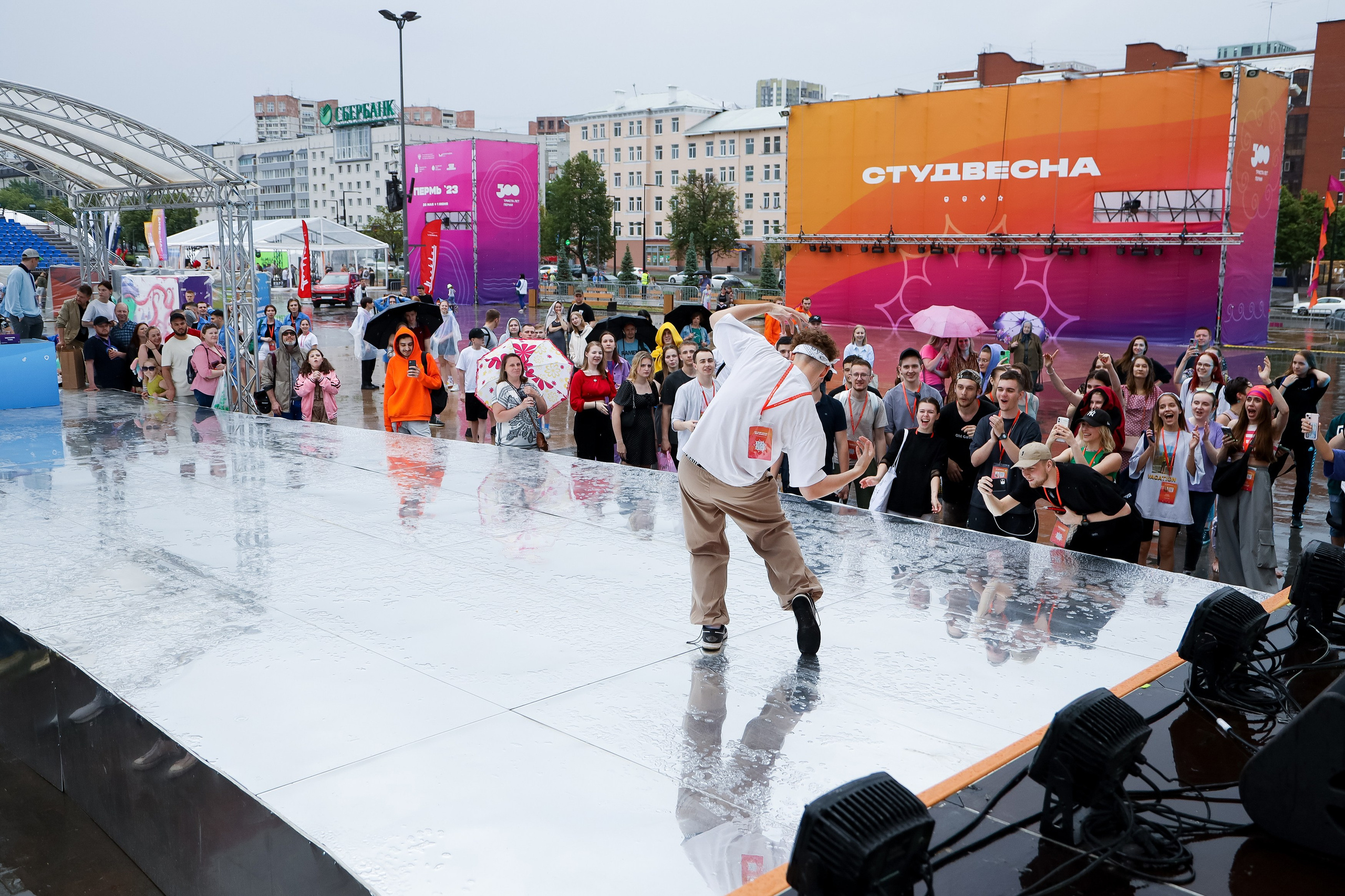 Российская студенческая весна 2023 Пермь. Фотограф Дмитрий Молчанов | Фотограф Пермь | Фотограф