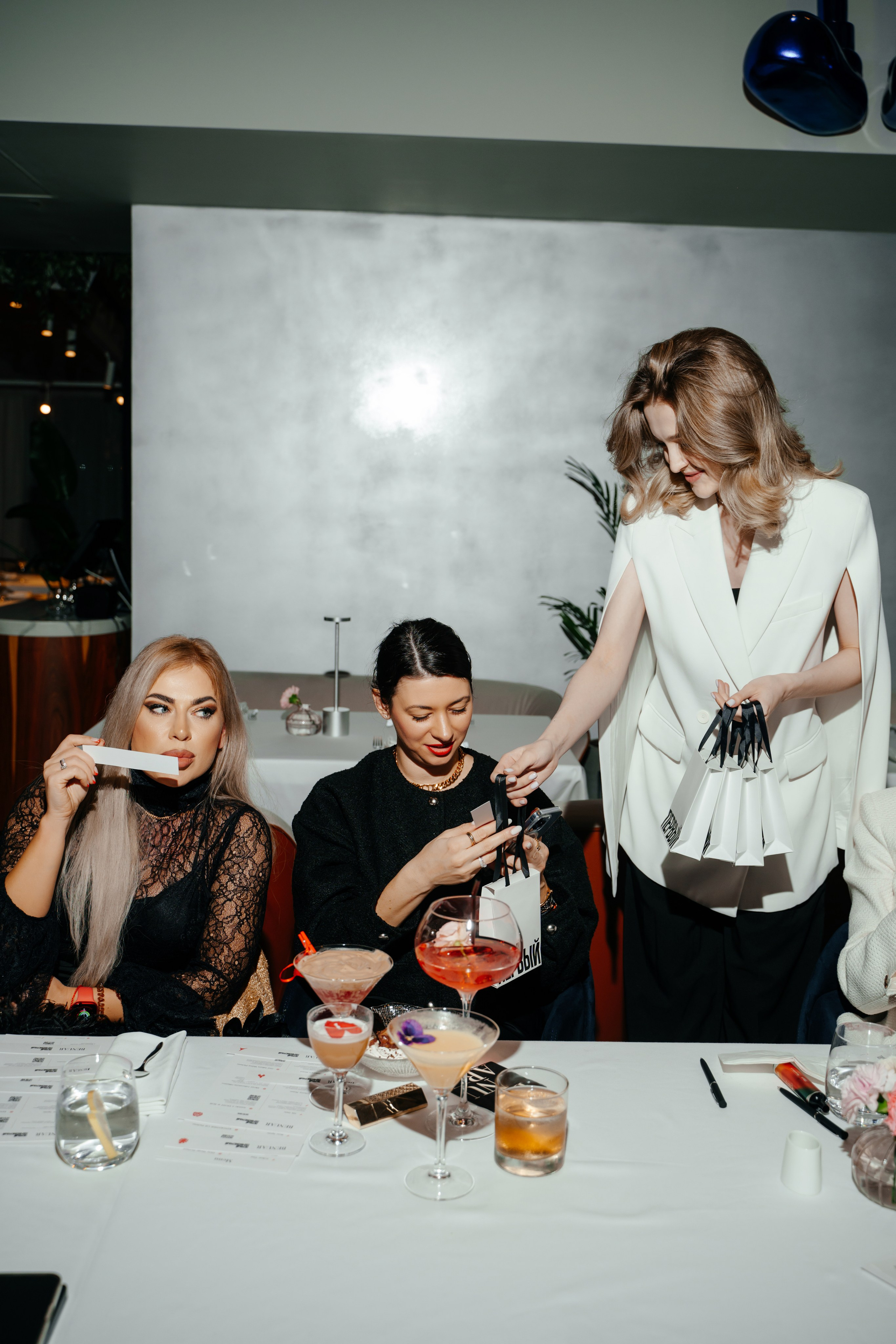 Коктейльно-парфюмерный вечер. BENUAR Restaurant