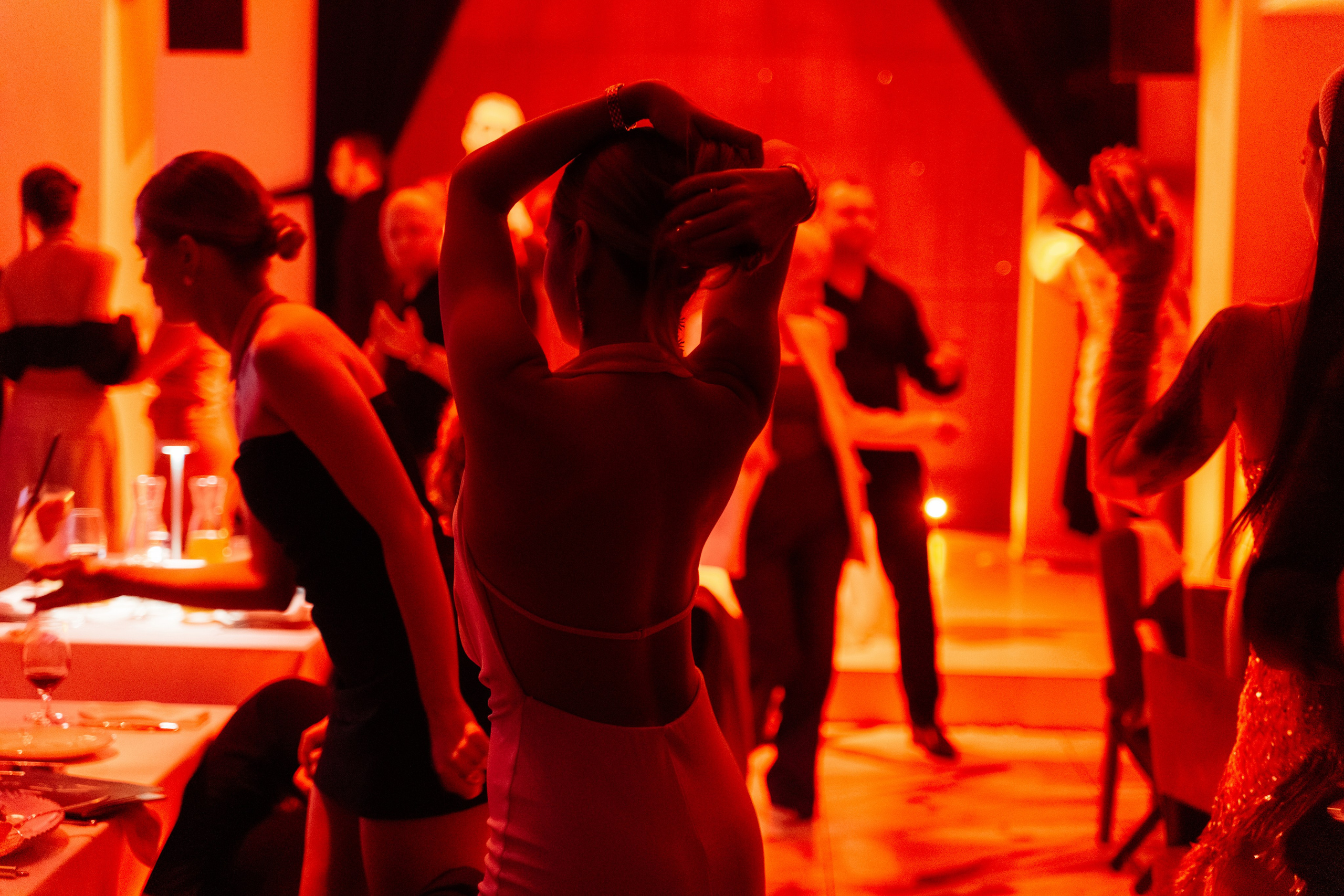 14 июня (пятница). BENUAR Restaurant