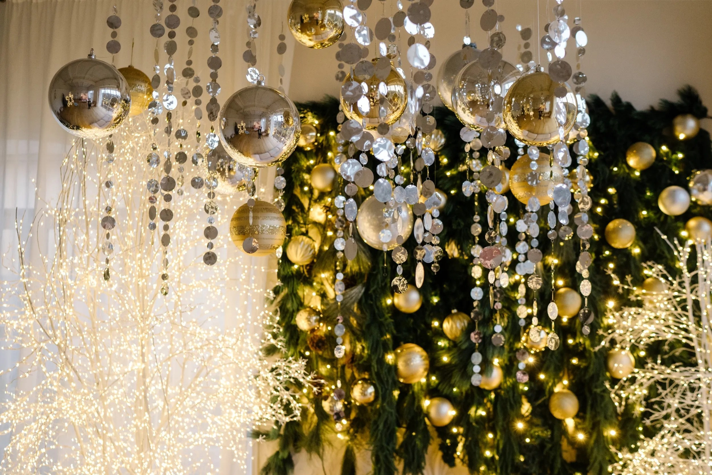 Новогодние декорации 2025-2026. Свадебный фотограф Ярославль Ирина Волоцкая