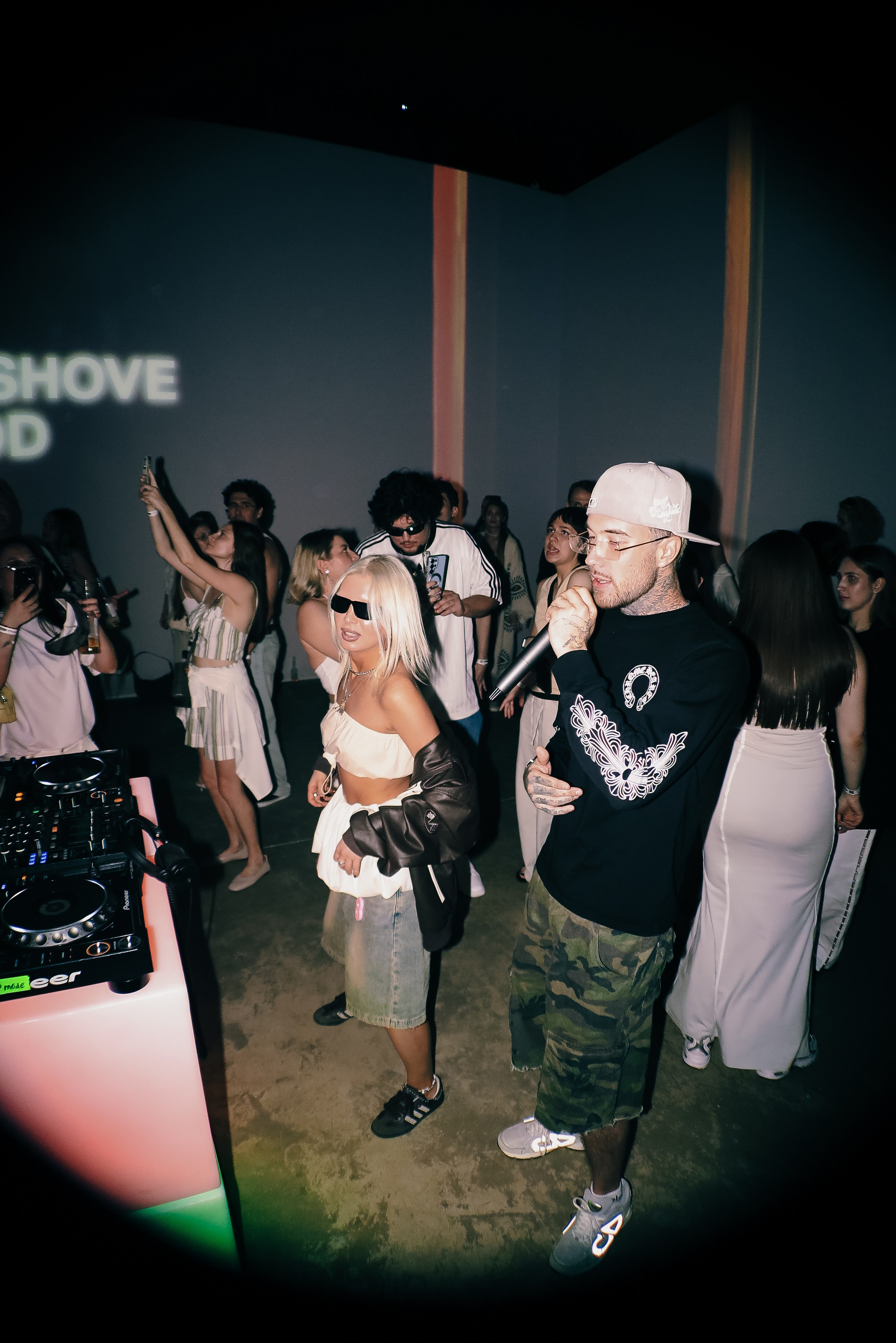 Bieberchella ph by @rusagee / at Внутри. TENZO | Креативный продюсер / Арт-директор