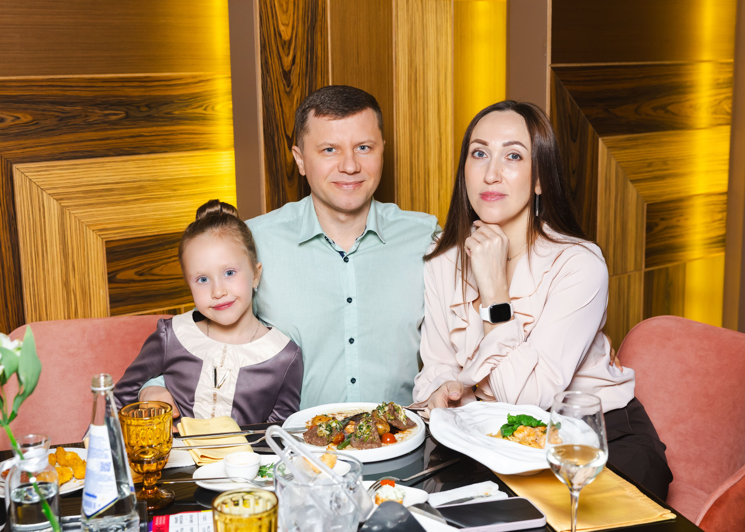 07.03.2026 Женский день, Кипарис. ФОТОГРАФ ВИНОГРАДОВА ДАРЬЯ