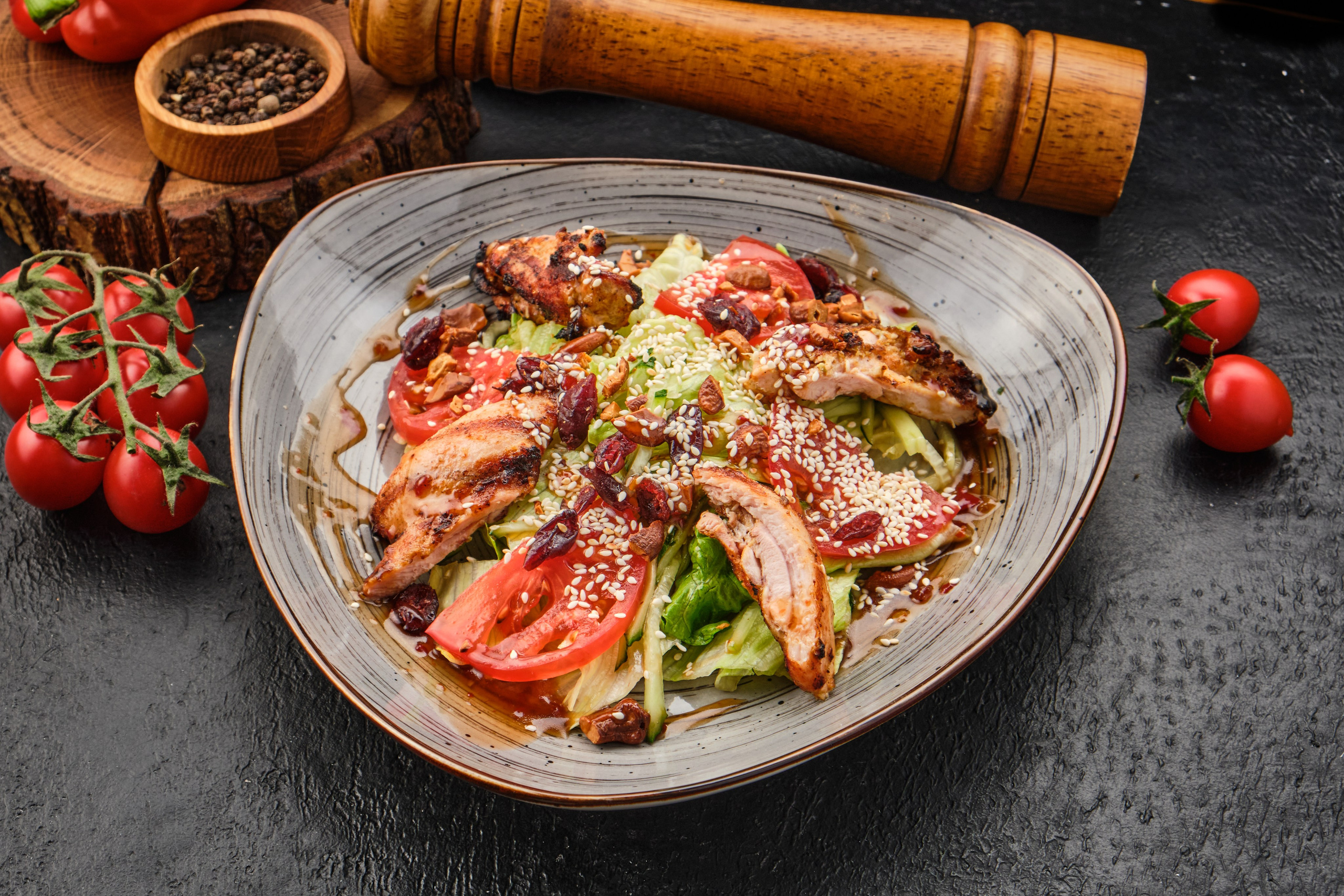 რესტორნის ფოტოგადაღება ბურგერებითა და გრილ მენიუთი | ფუდ ფოტოგრაფი და ინტერიერები თბილისი. კომერციული ფოტოგრაფი თბილისი | კერძებისა და პროდუქციის გადაღება | გორბაჩოვი ვიტალი