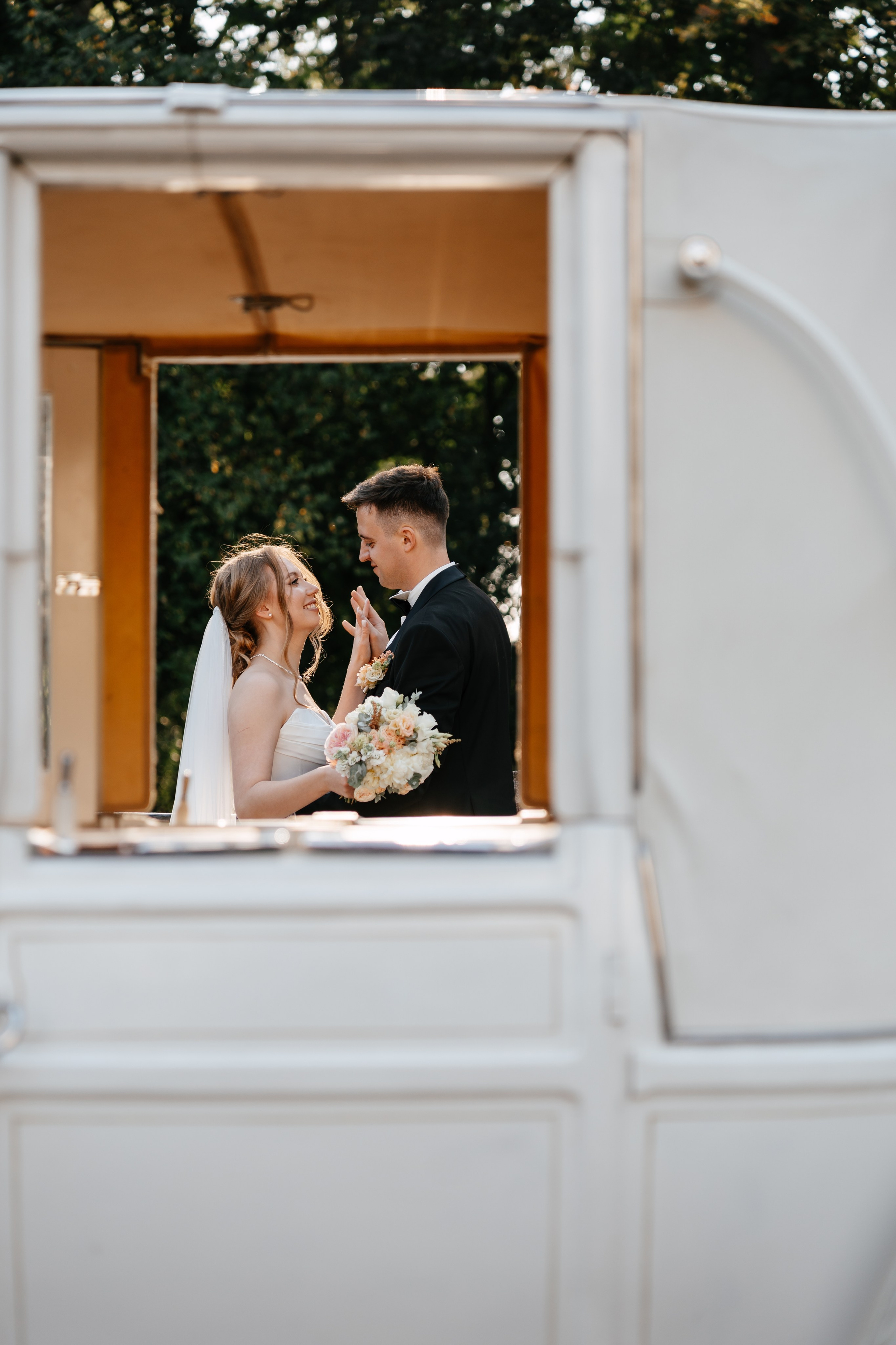 Свадебная фотосессия в Пушкине. Семейный и свадебный фотограф в Санкт-Петербурге и Москве