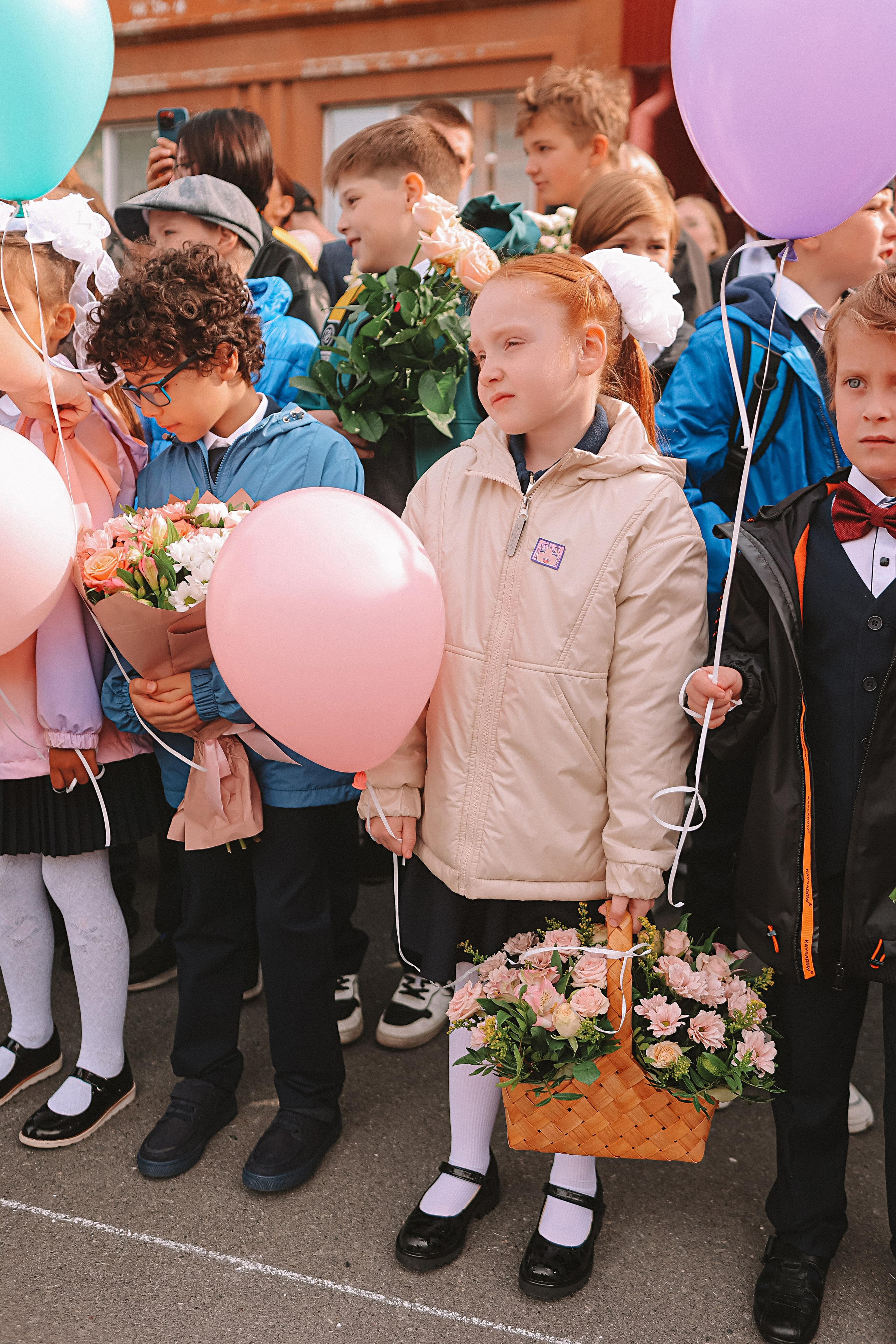 1 сентября линейка+кл час+портреты. Семейный фотограф Тюмень, фотограф на роды Салмина Мария